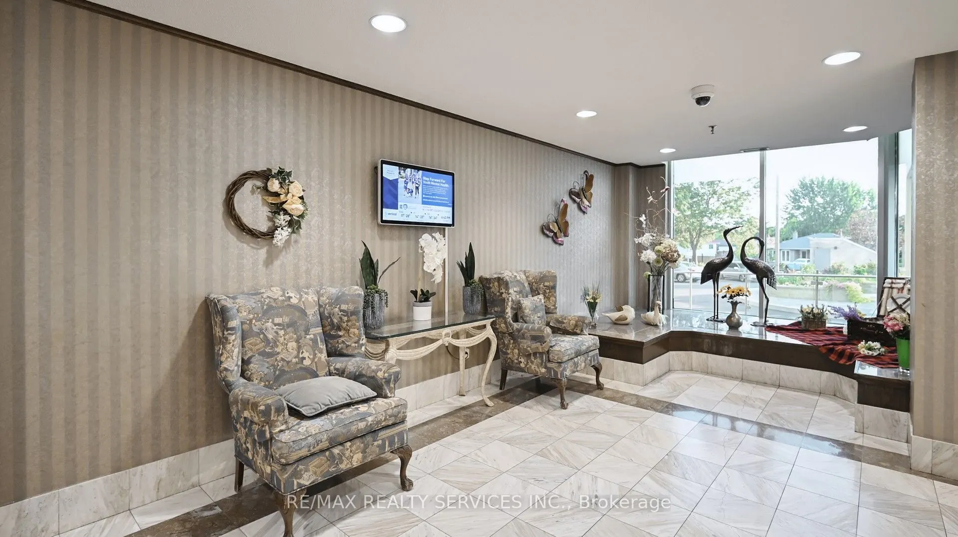 330 Mill Street S, #909