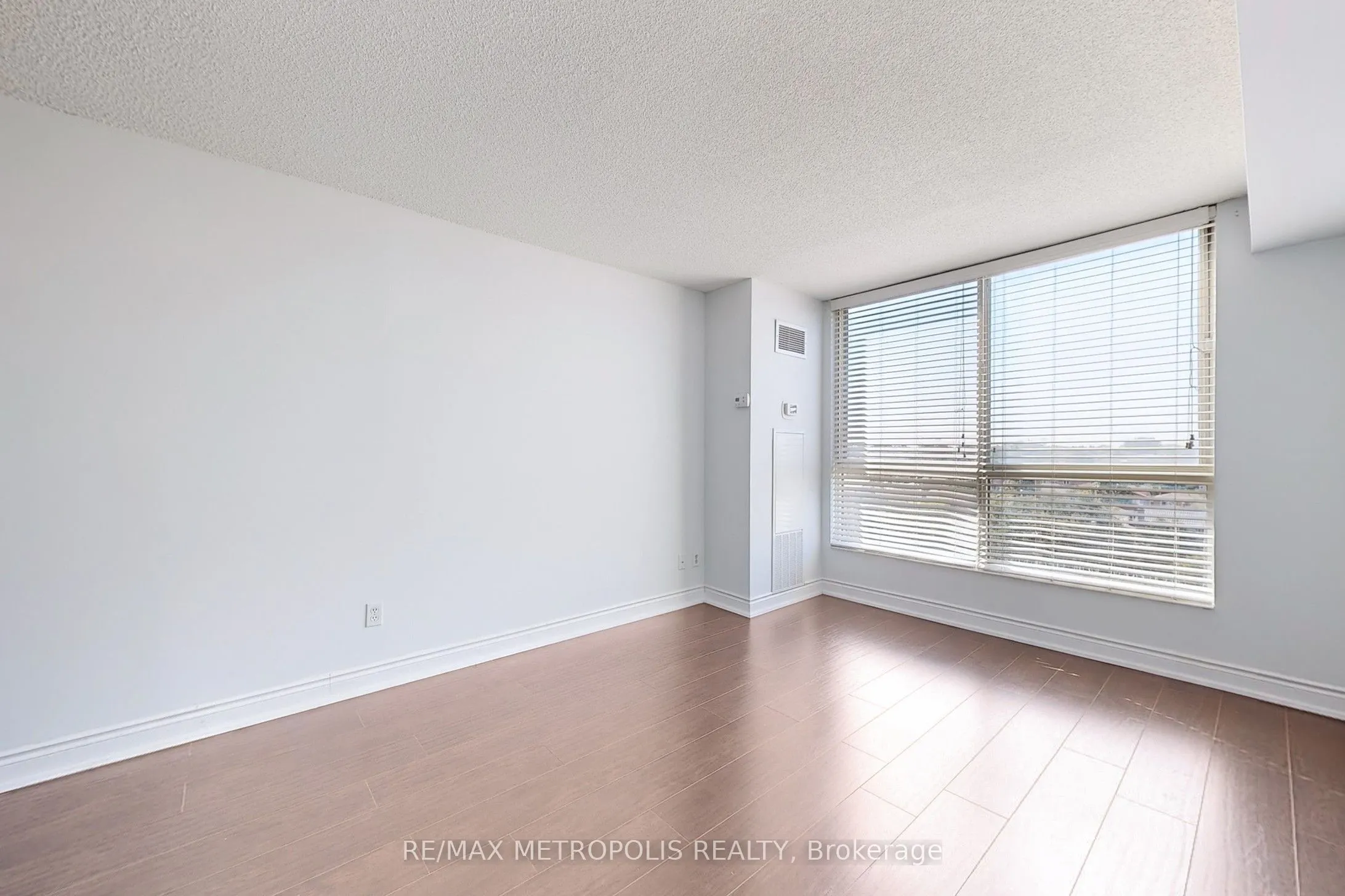 2901 Kipling Avenue, #606