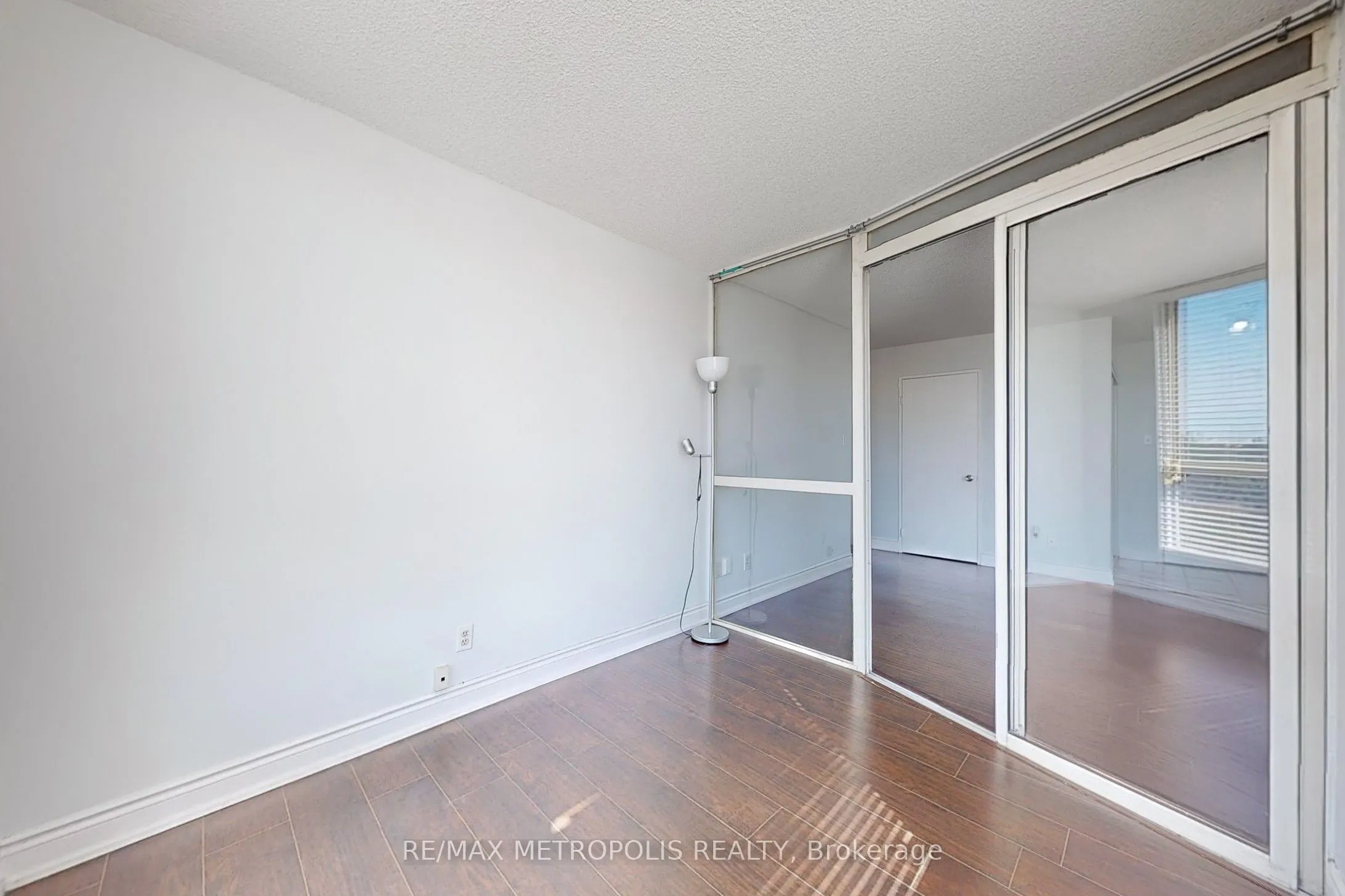 2901 Kipling Avenue, #606
