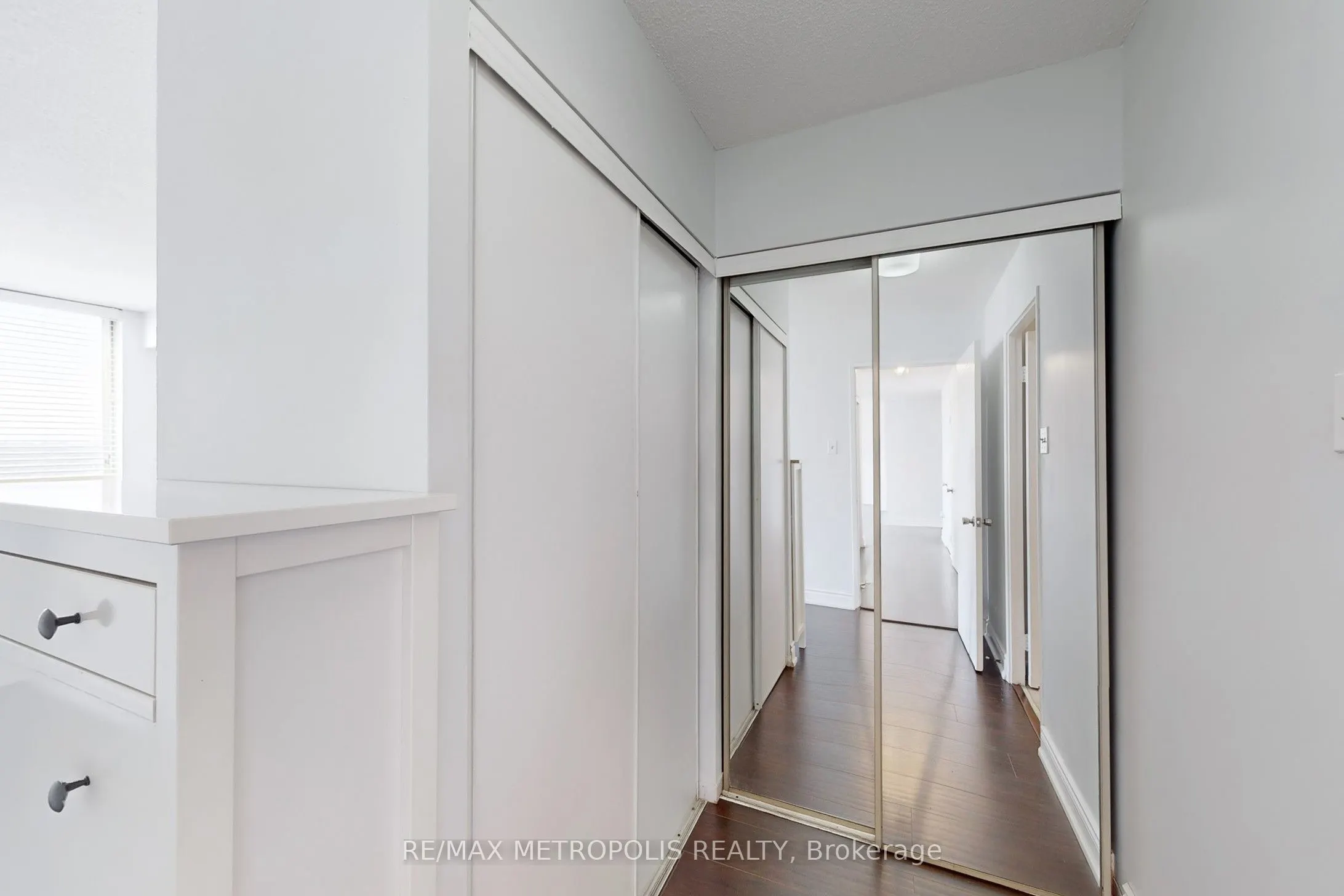 2901 Kipling Avenue, #606
