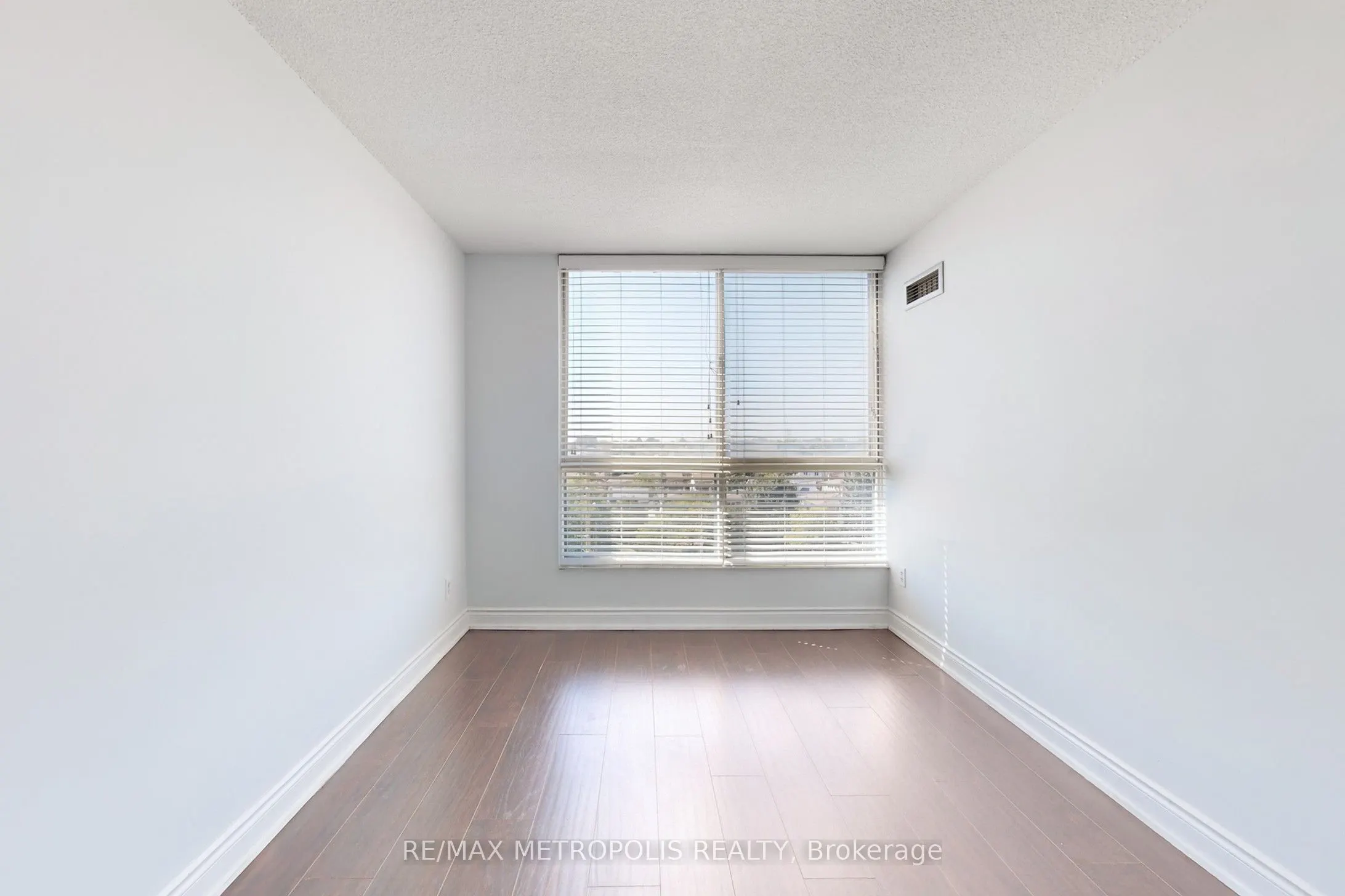 2901 Kipling Avenue, #606
