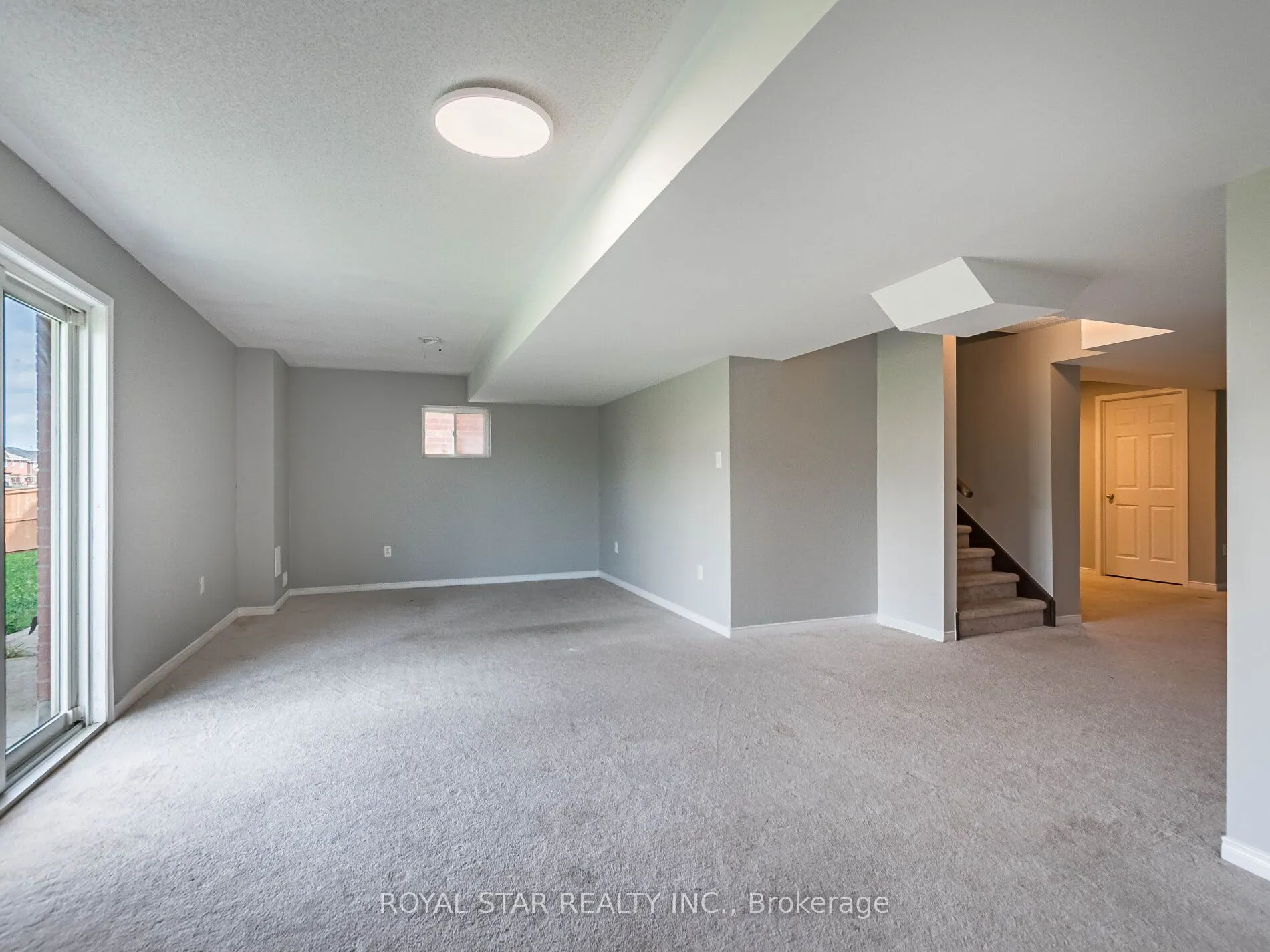 275 Checkerberry Crescent