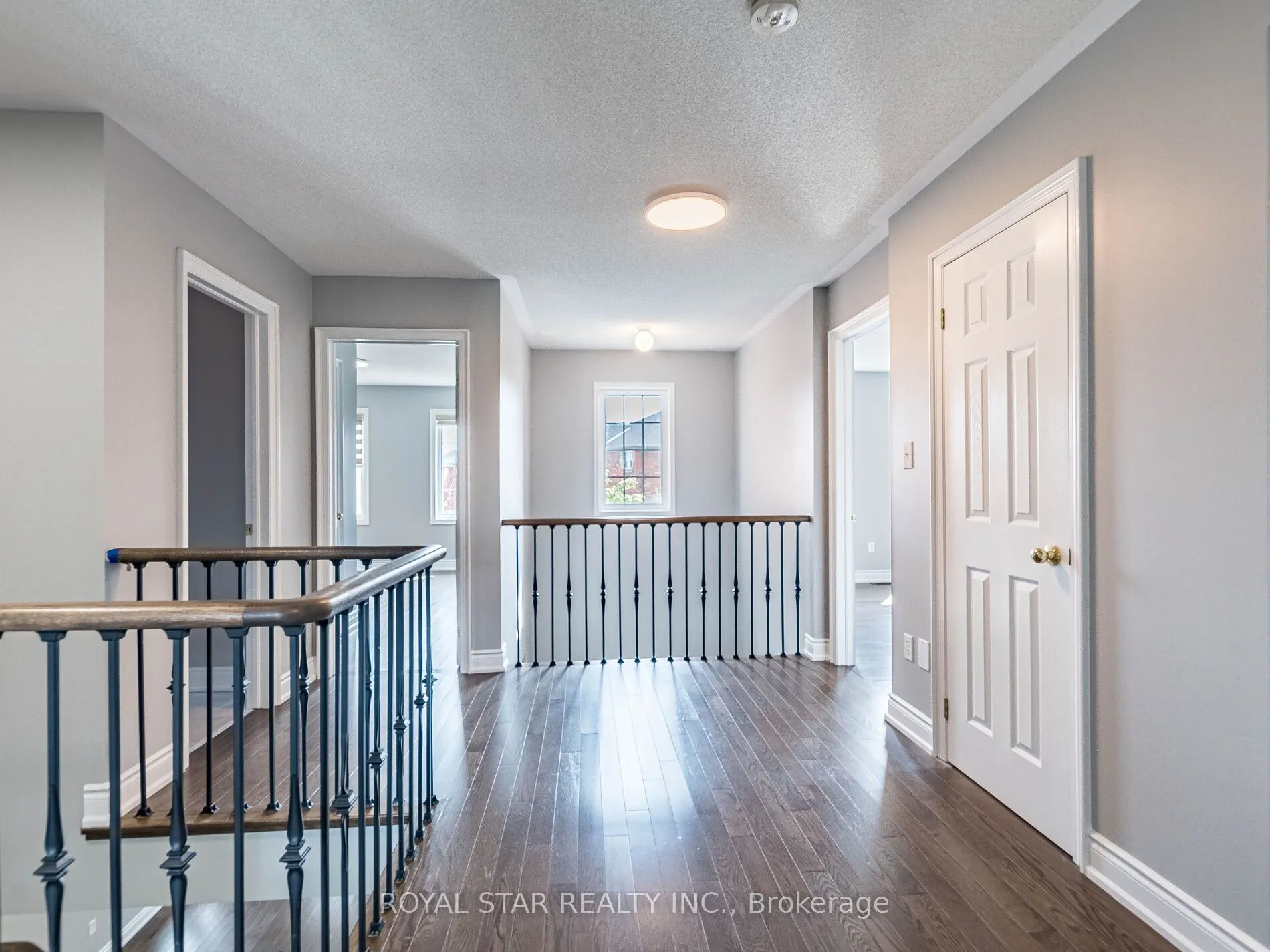 275 Checkerberry Crescent