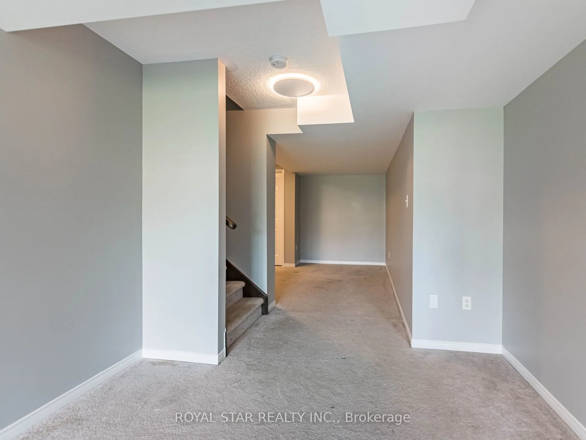 275 Checkerberry Crescent
