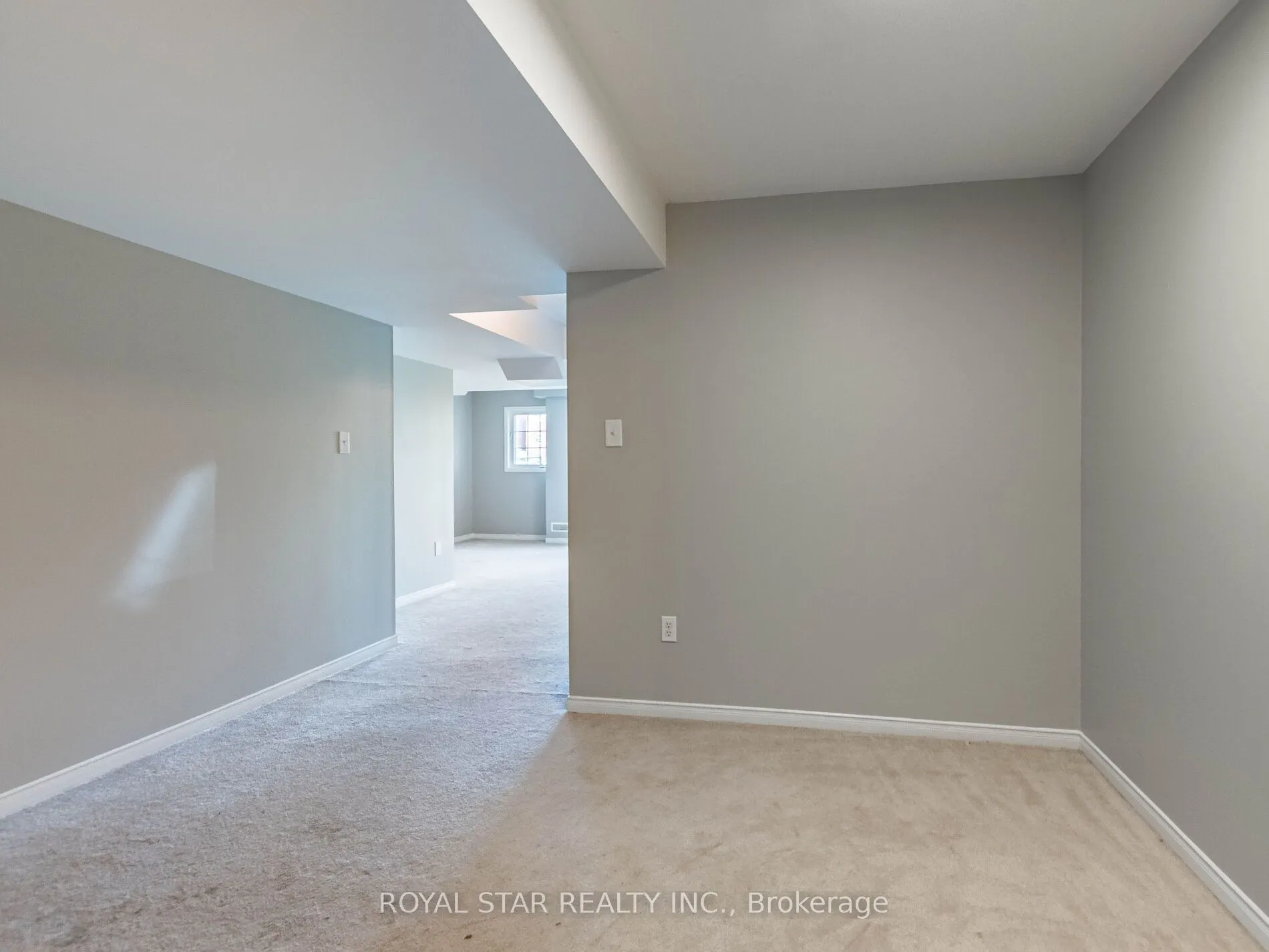 275 Checkerberry Crescent