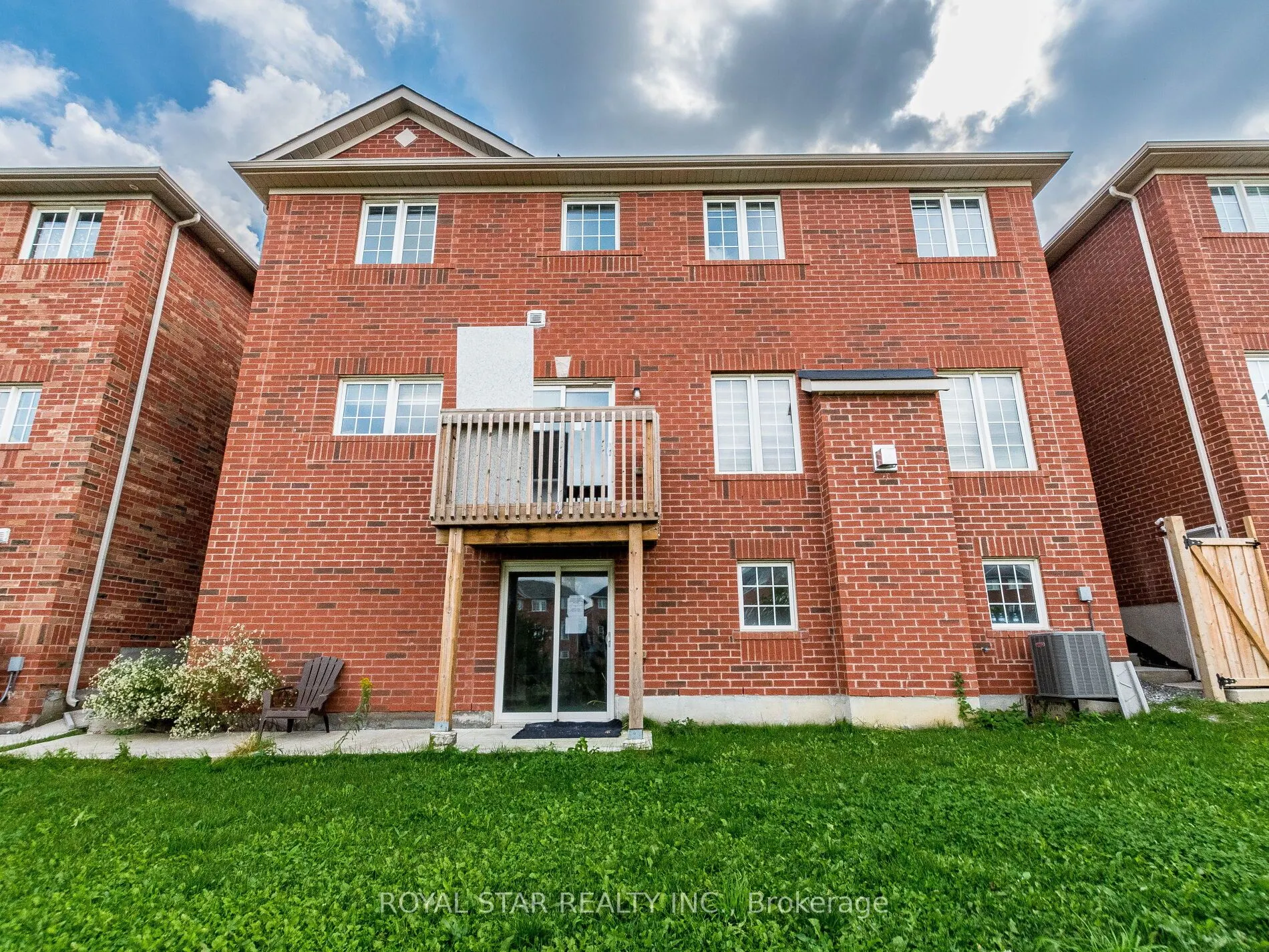 275 Checkerberry Crescent