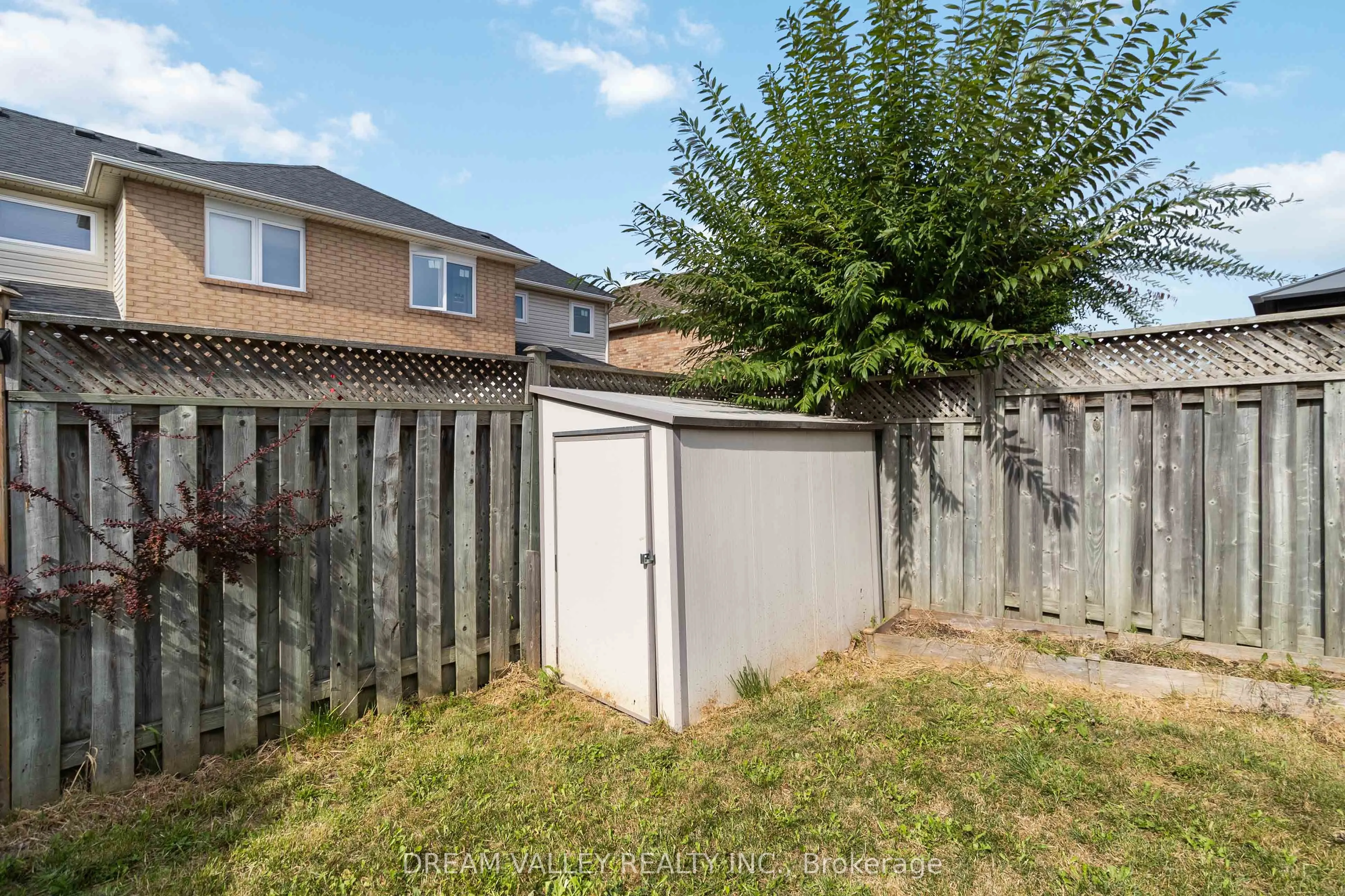 1517 Evans Terrace
