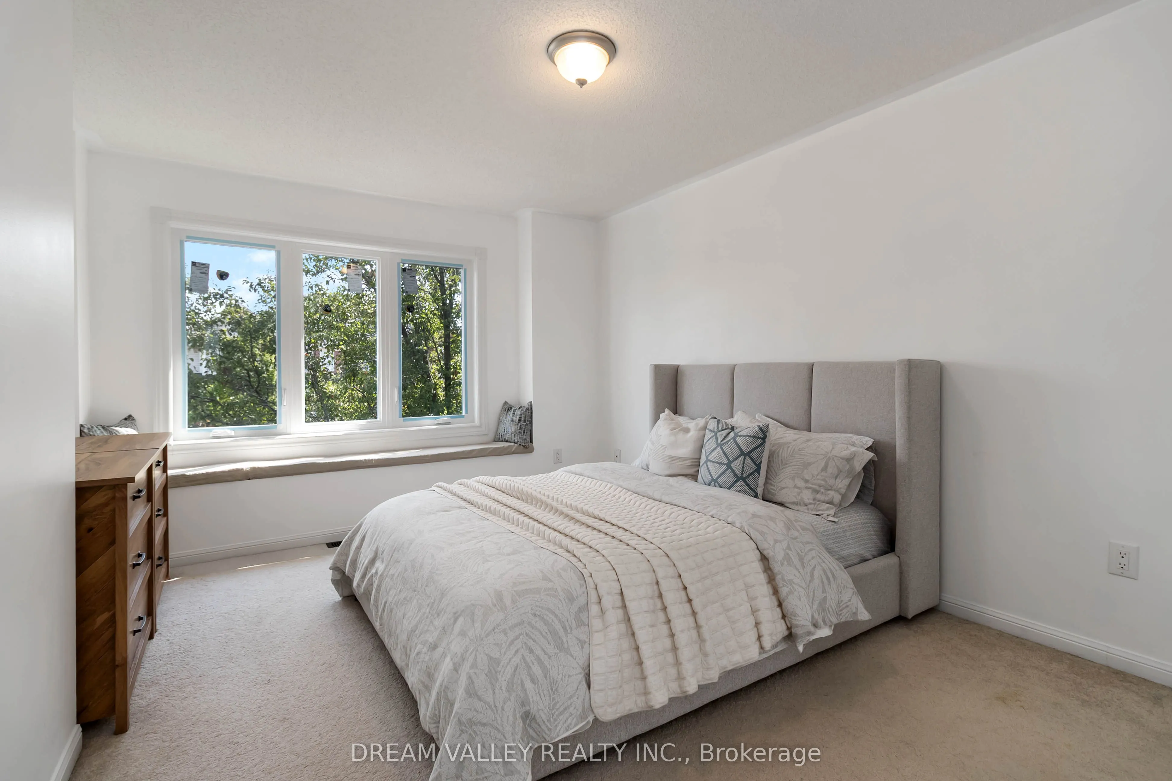 1517 Evans Terrace
