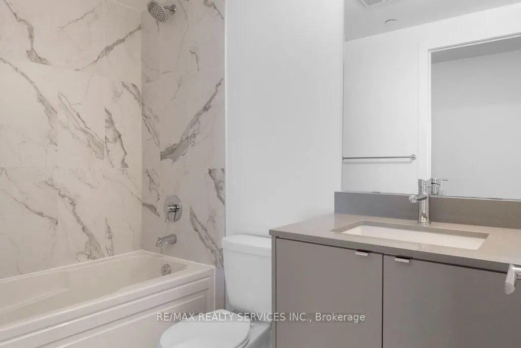 3200 Dakota Common, #B906