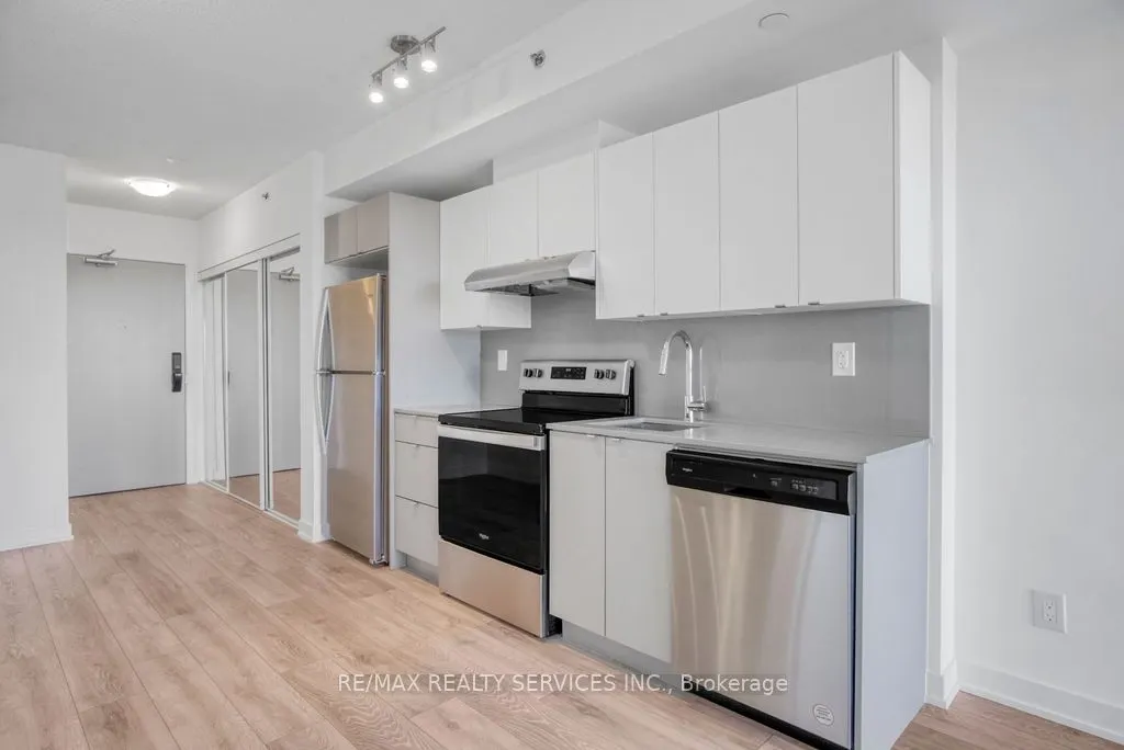 3200 Dakota Common, #B906
