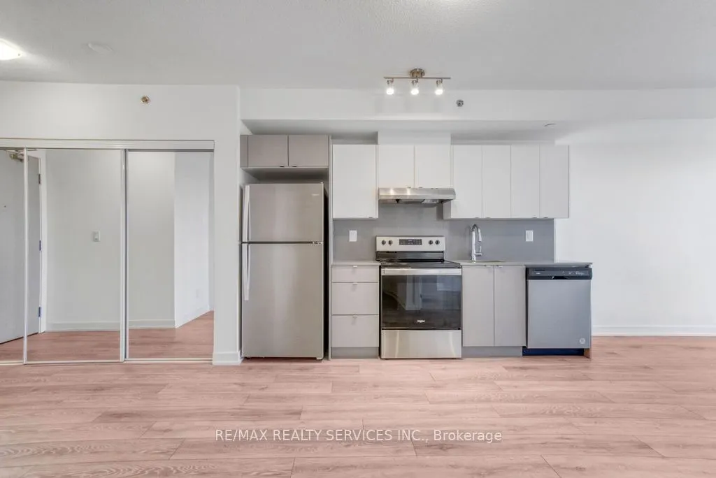 3200 Dakota Common, #B906