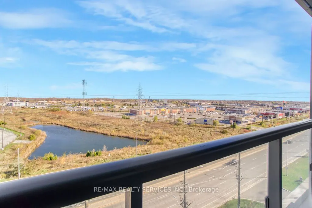 3200 Dakota Common, #B906