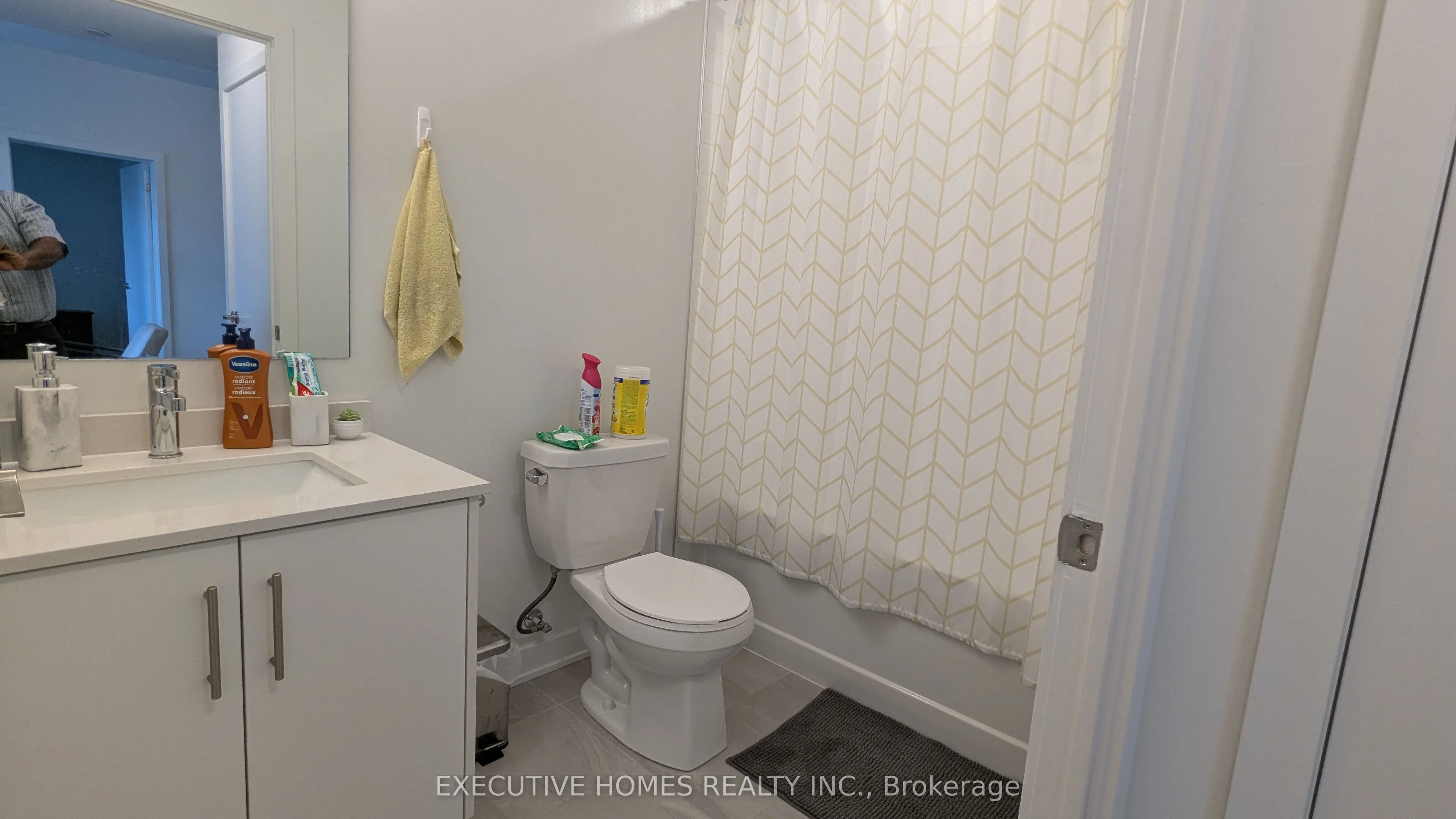 1440 Clarriage Court, #203