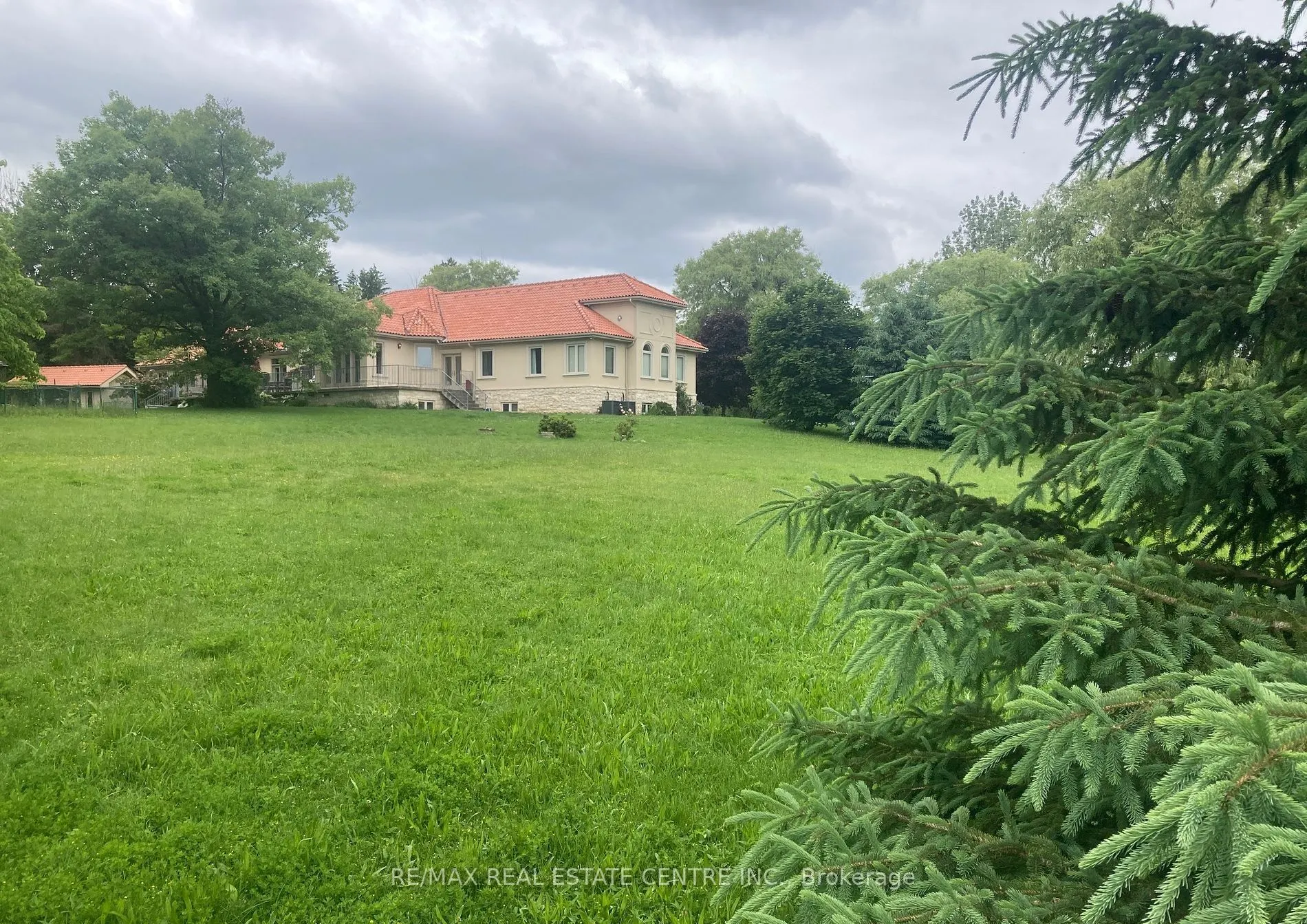 16282 27 Side Road