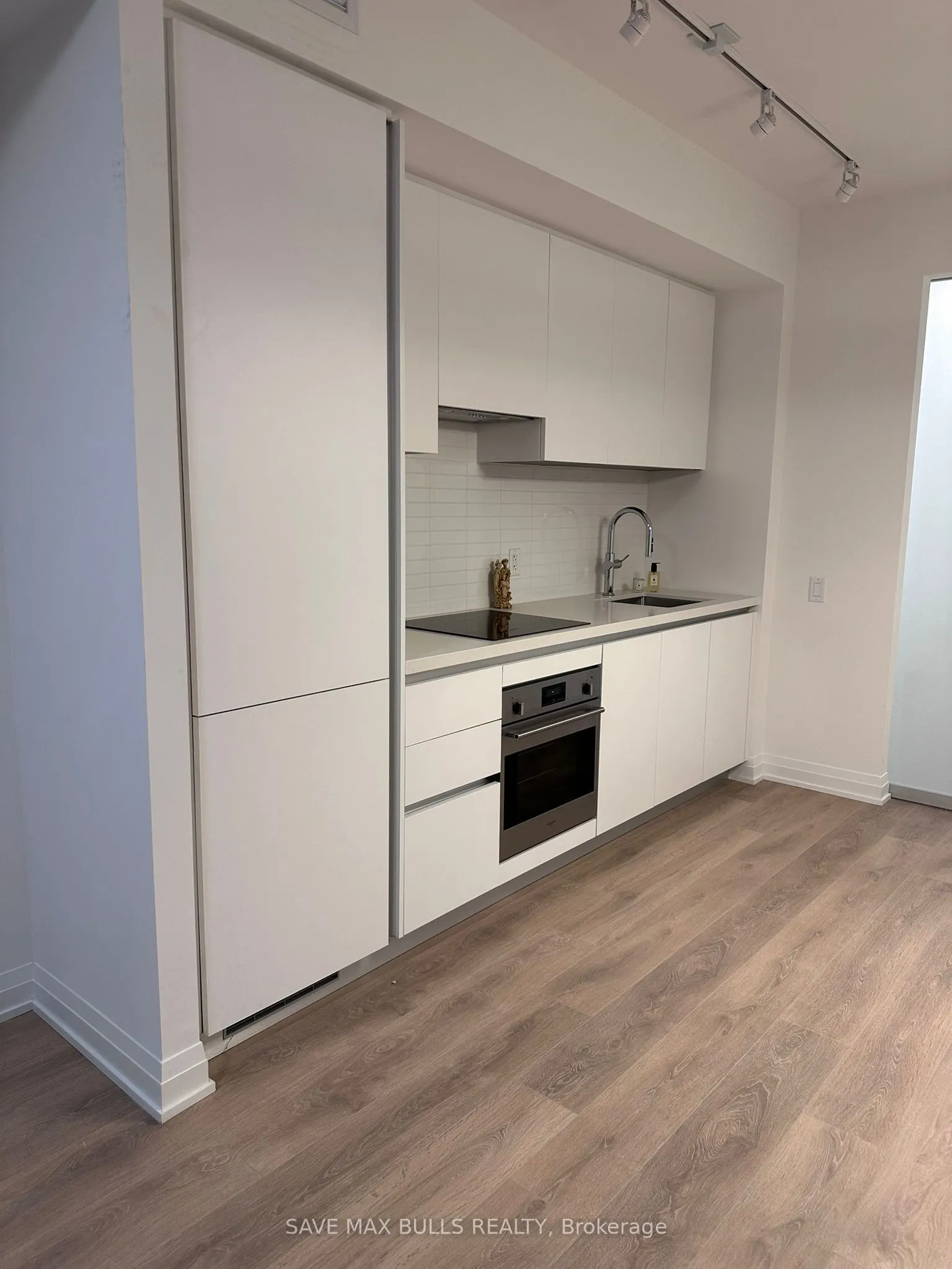 4015 The Exchange, #2311