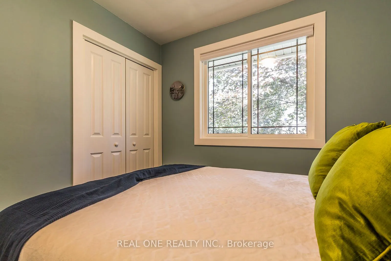 5222 Bromley Road