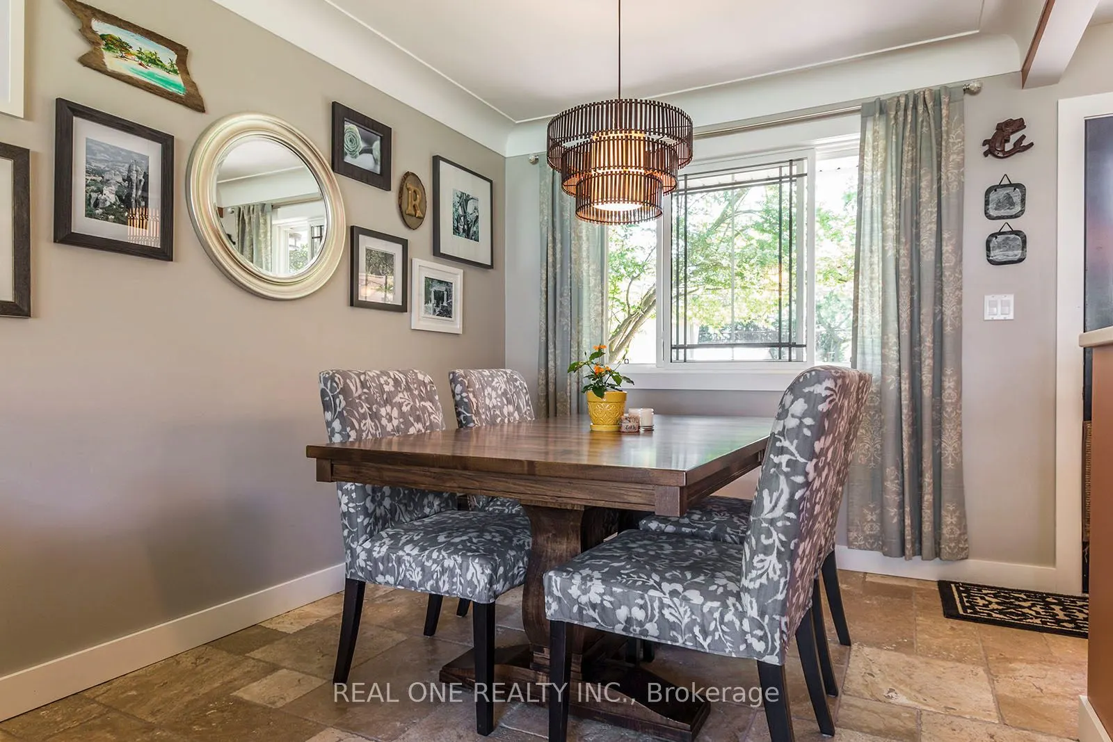 5222 Bromley Road