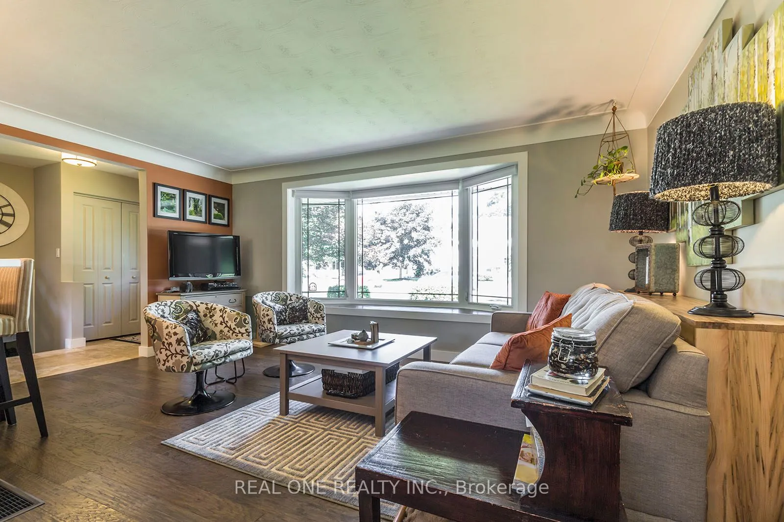 5222 Bromley Road