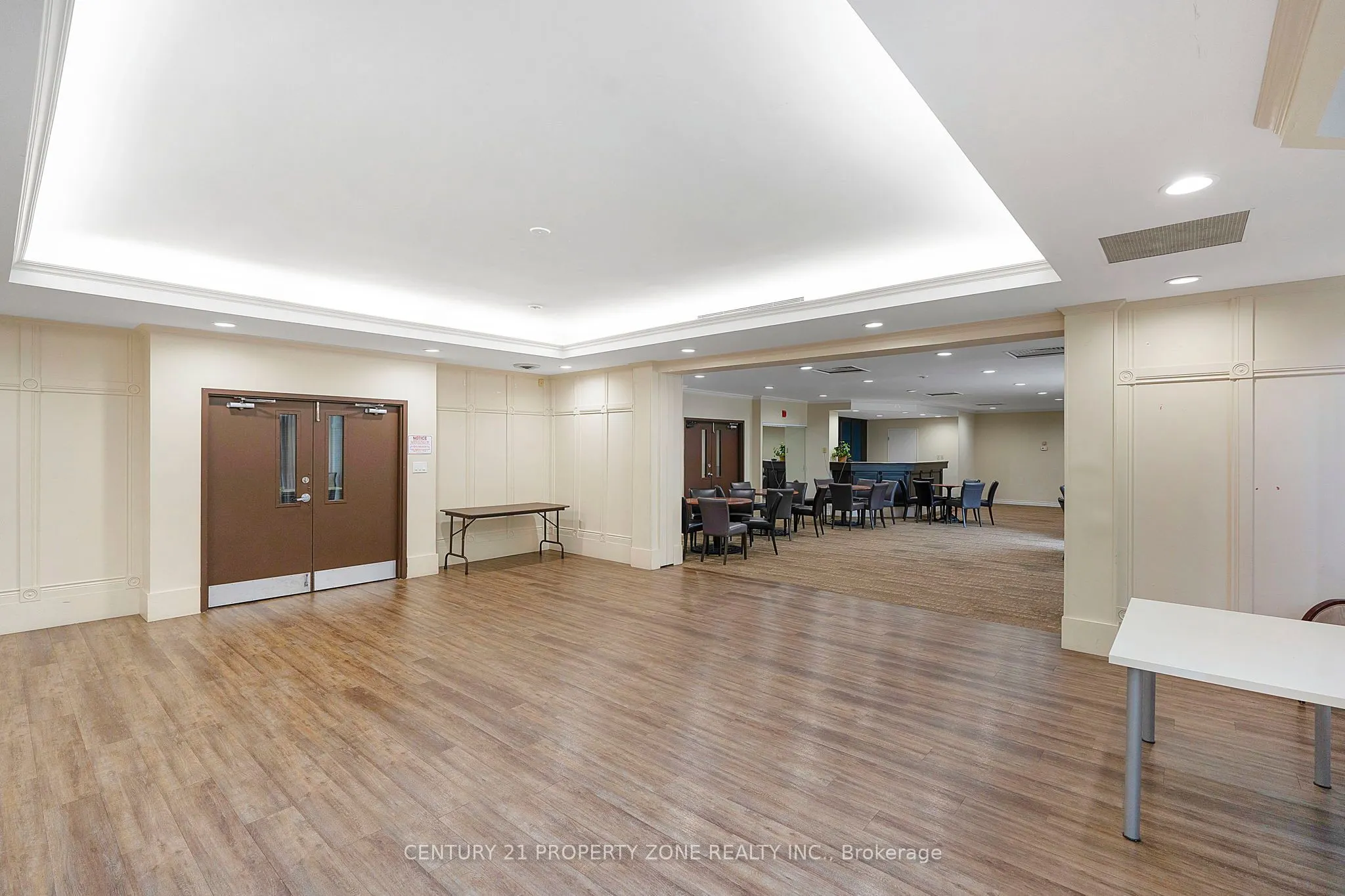 8351 Mclaughlin Road, #405