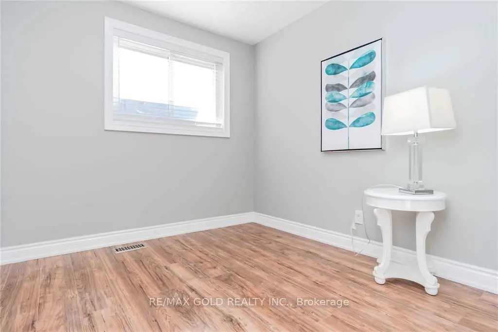 25 Blackbush Drive