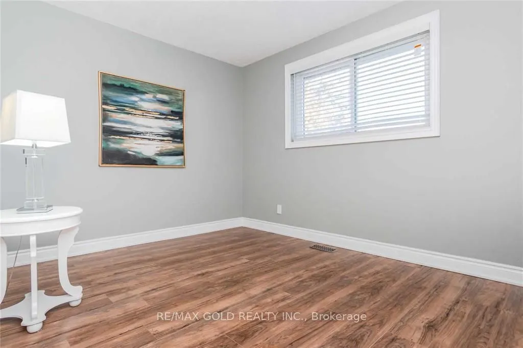 25 Blackbush Drive