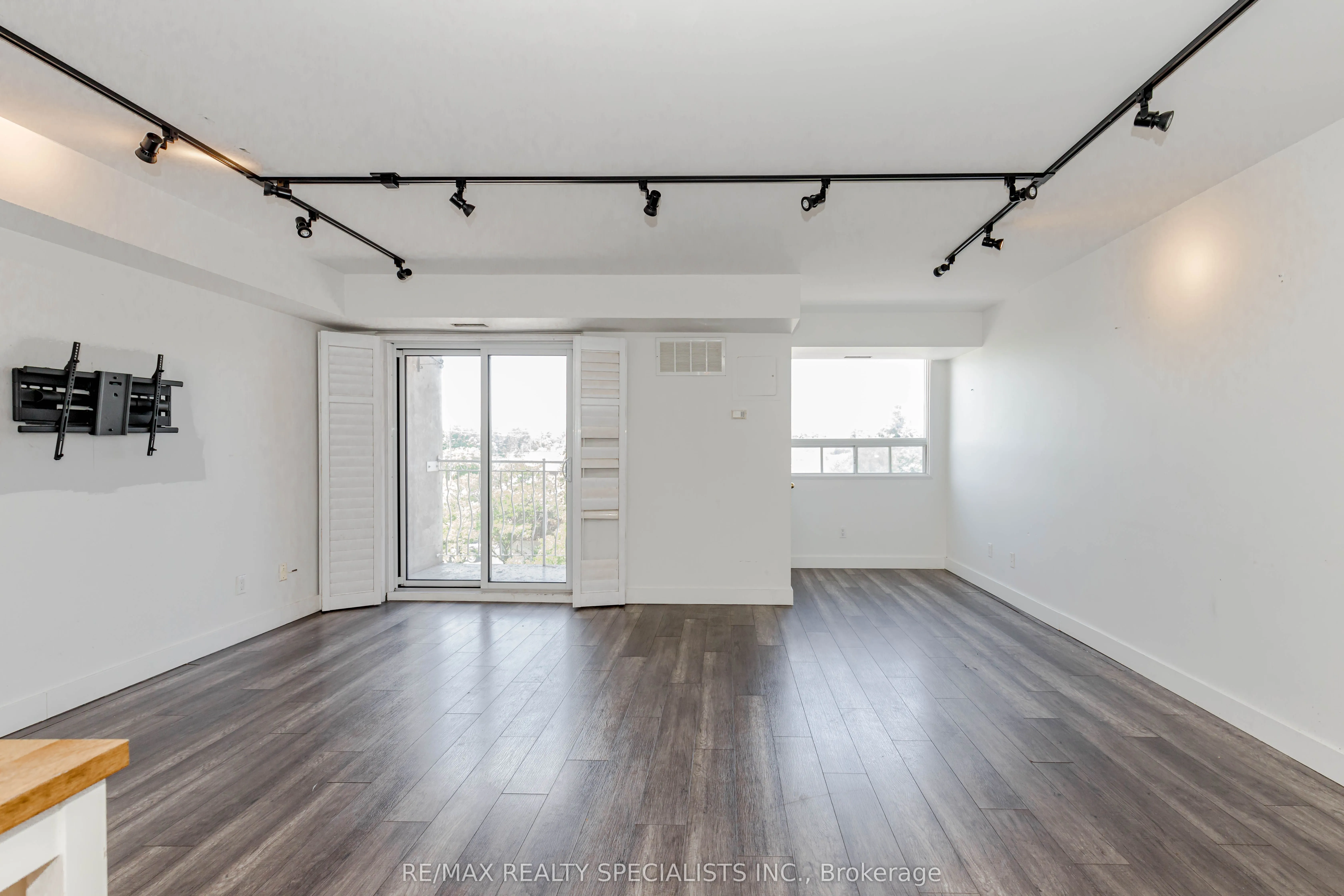 32 Tannery Street, #401