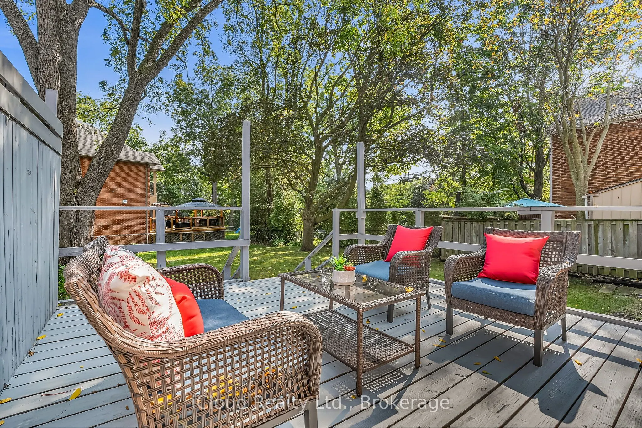 4691 Dundas Street W
