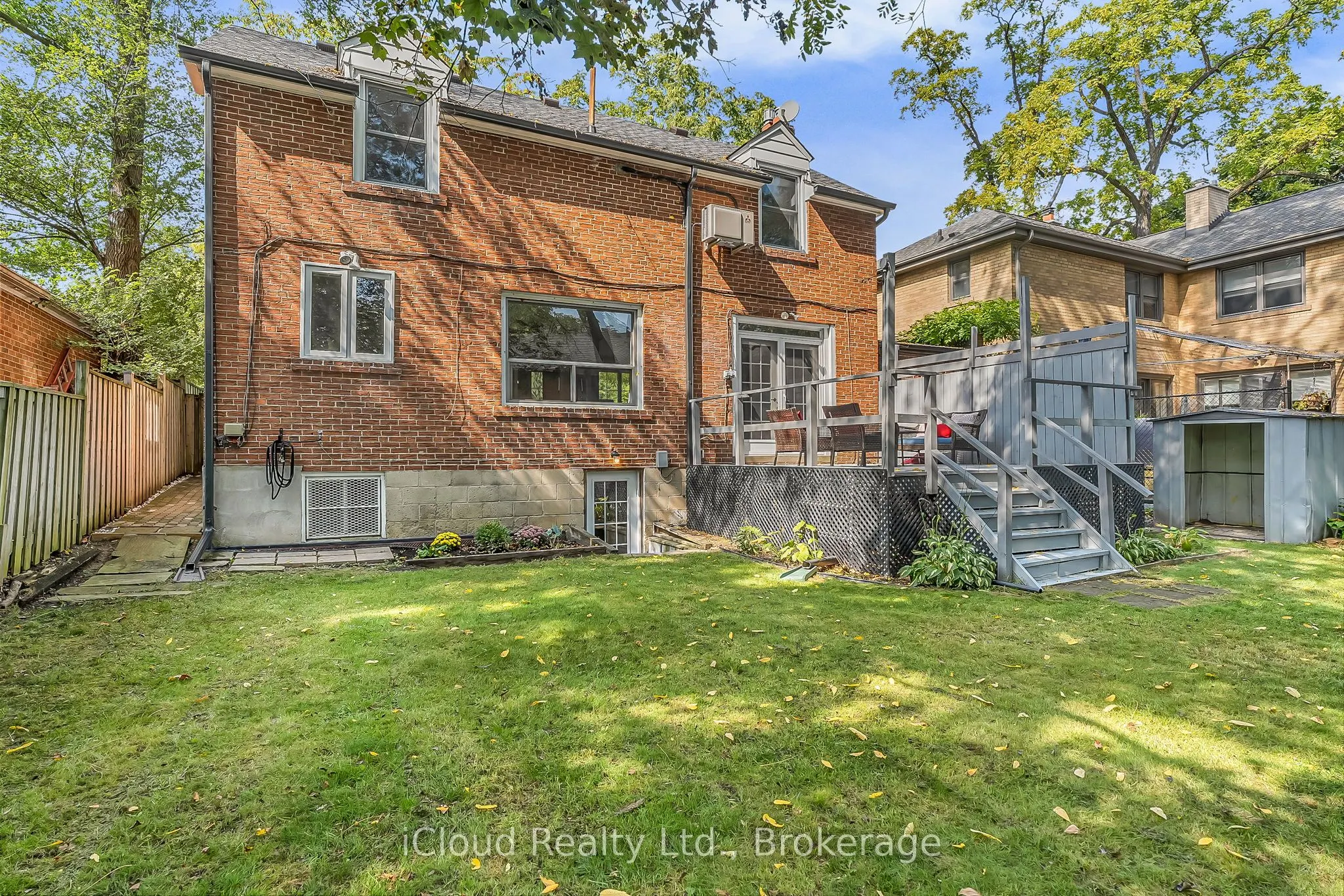 4691 Dundas Street W