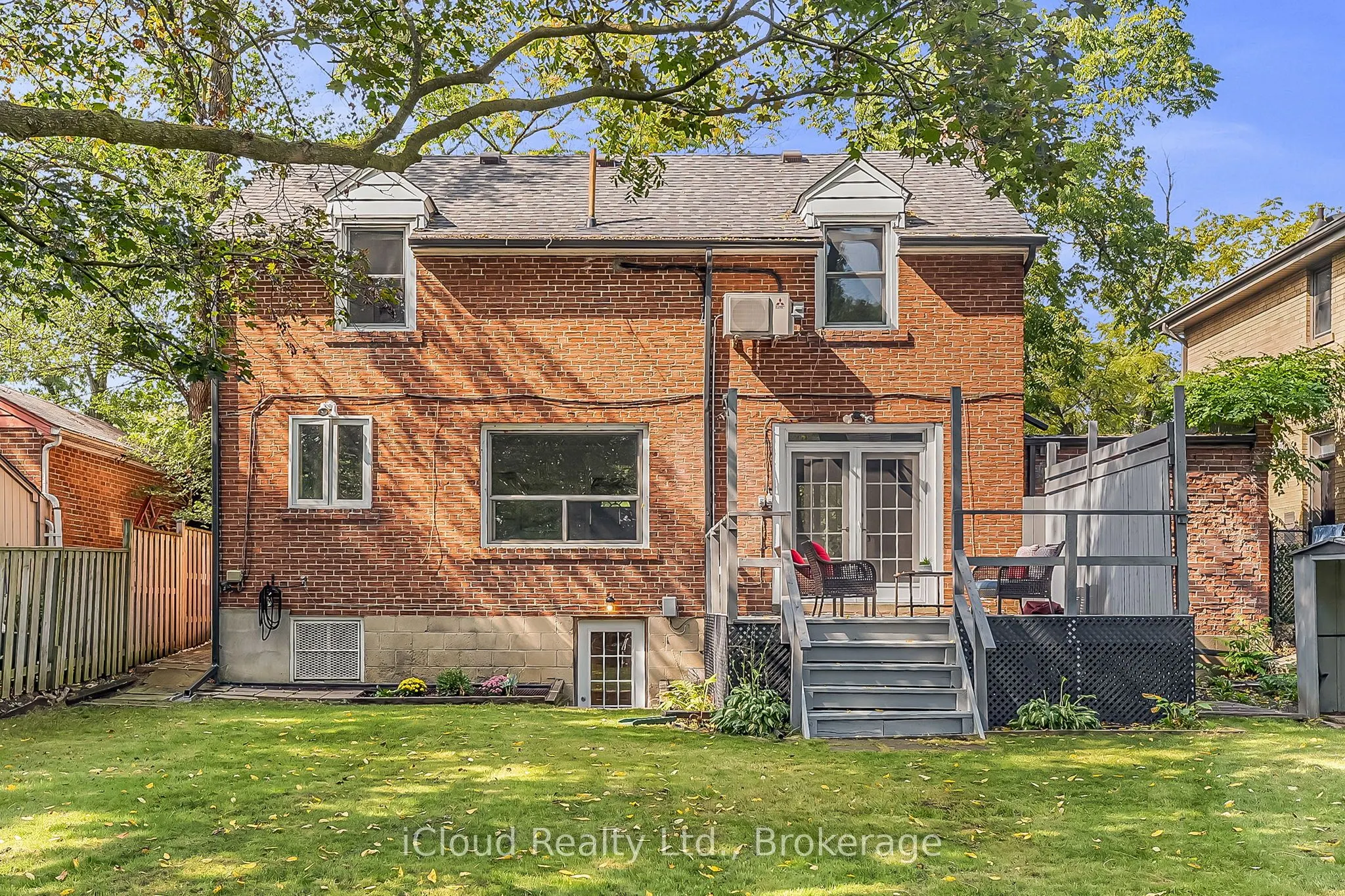 4691 Dundas Street W