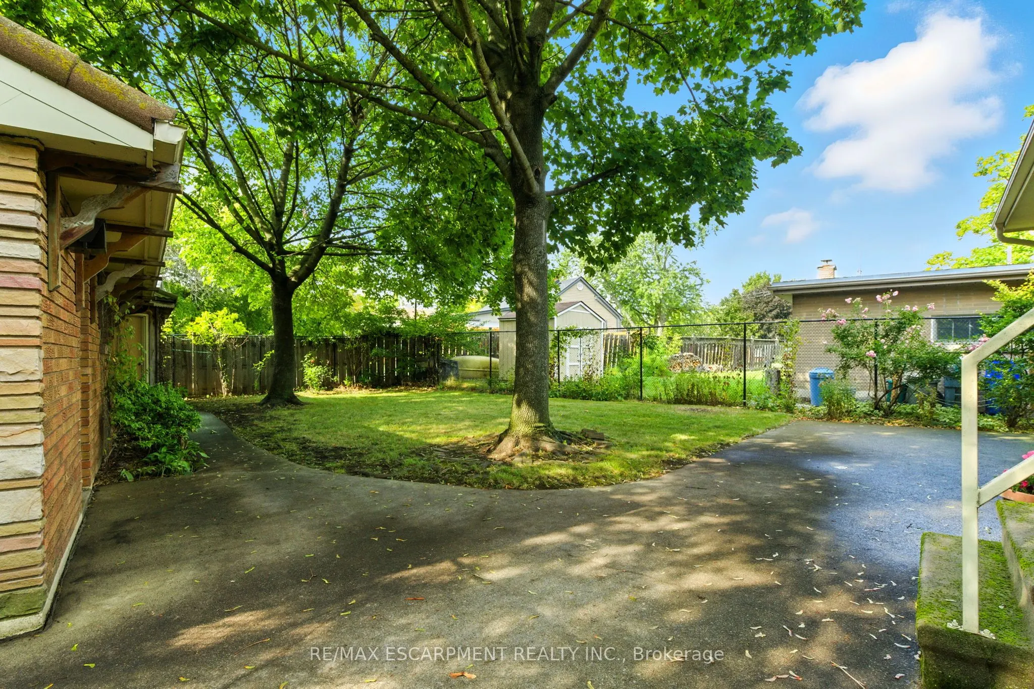 2311 Mountainside Drive
