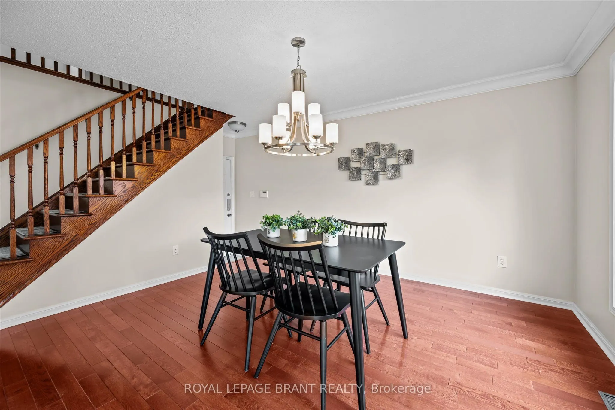 801 Mckay Crescent