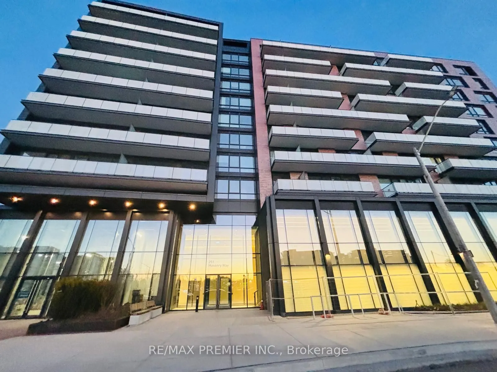 251 Masonry Way, #907