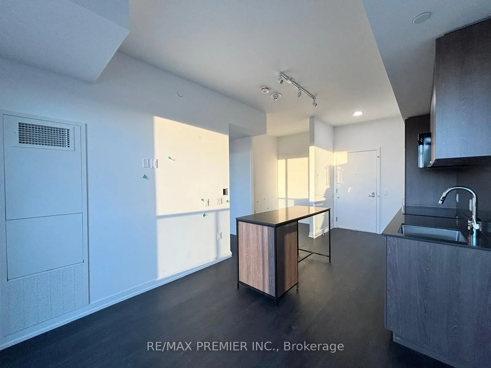 251 Masonry Way, #907