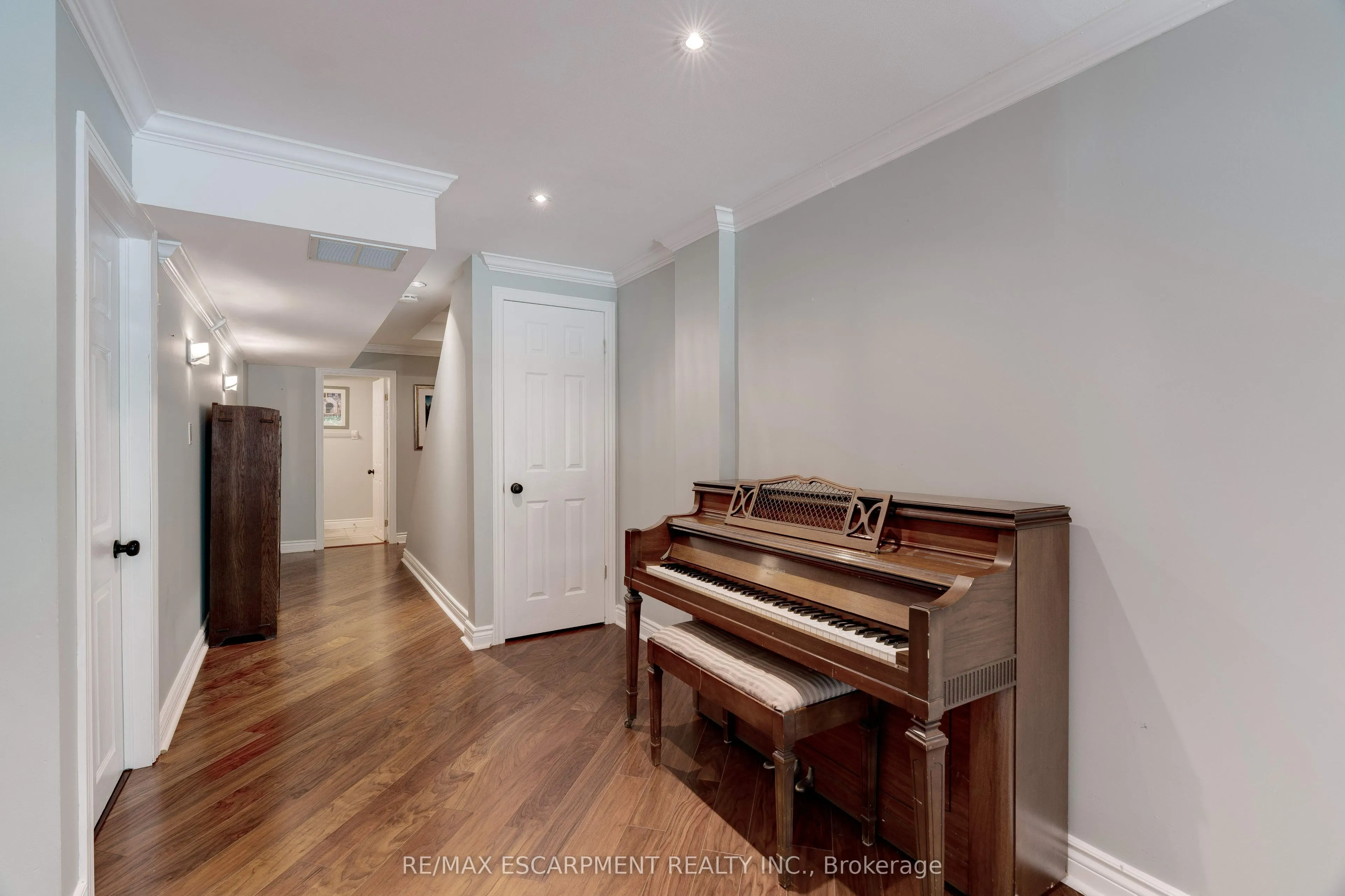 2151 WALKERS Line, #19