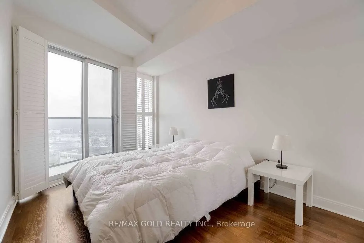 60 Absolute Avenue, #3304