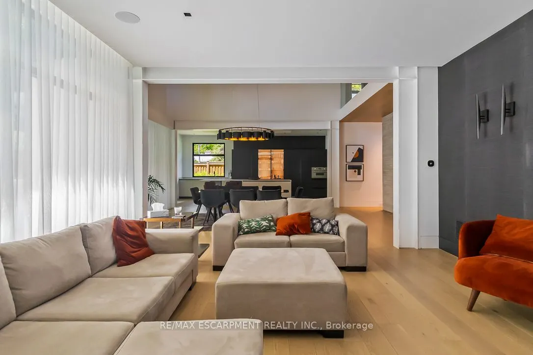 1308 Greenoaks Drive