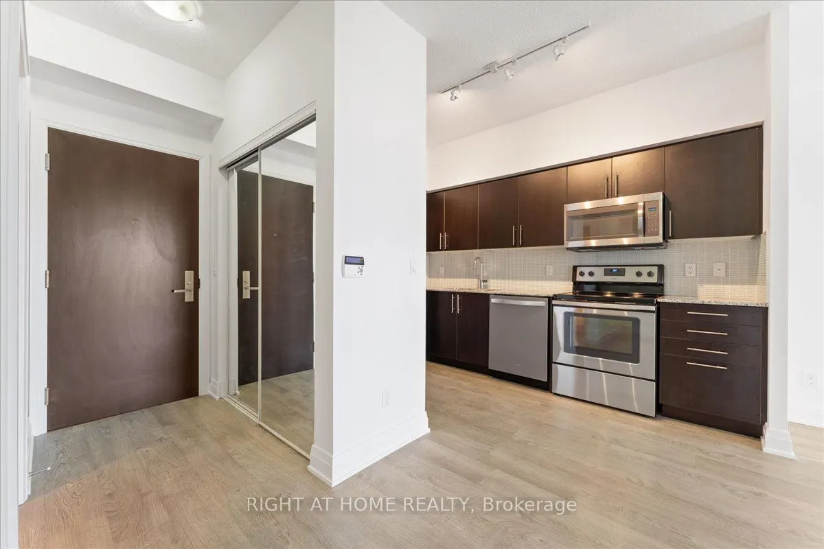 55 Speers Road, #415