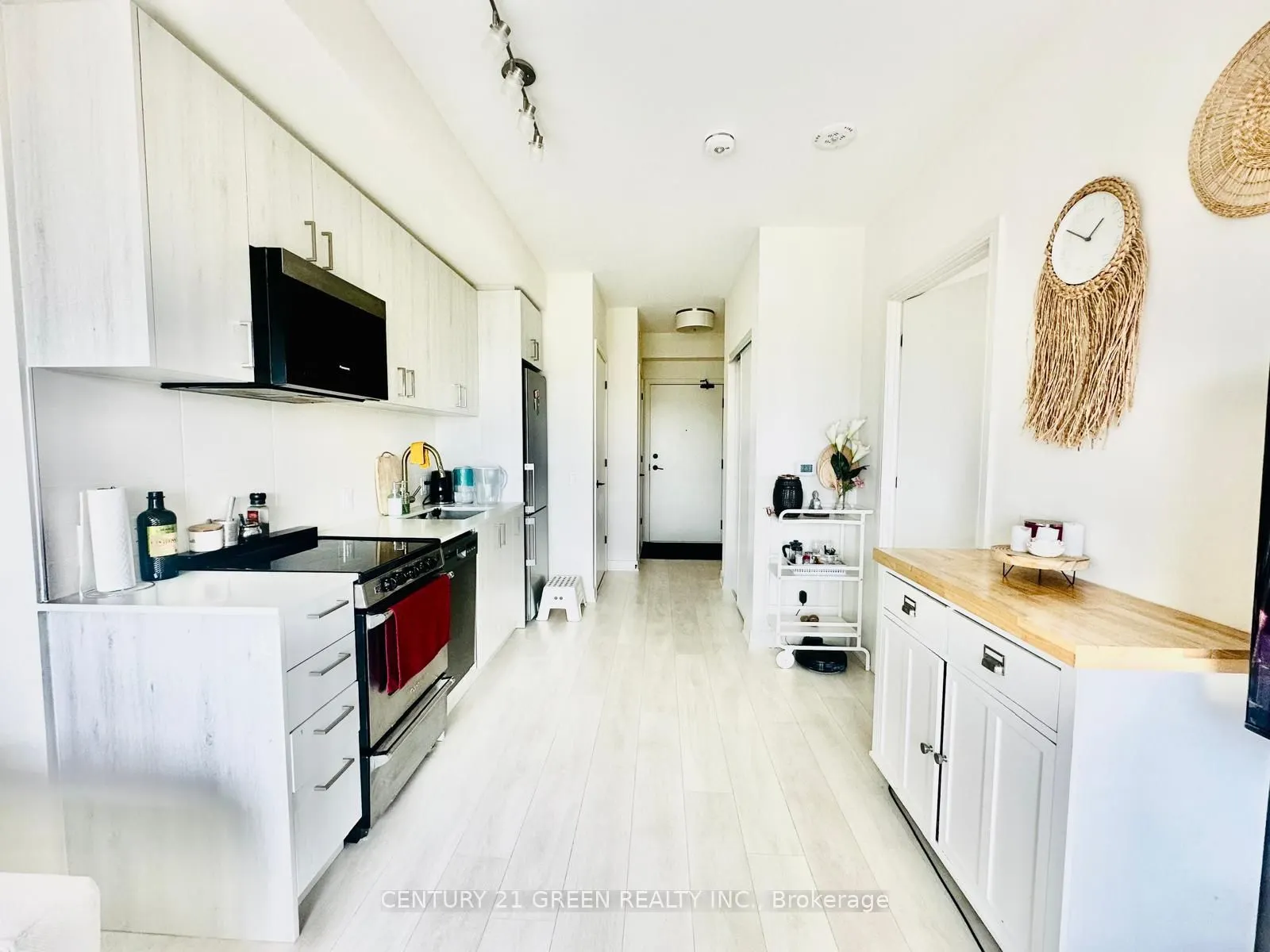 8010 Derry Road, #706