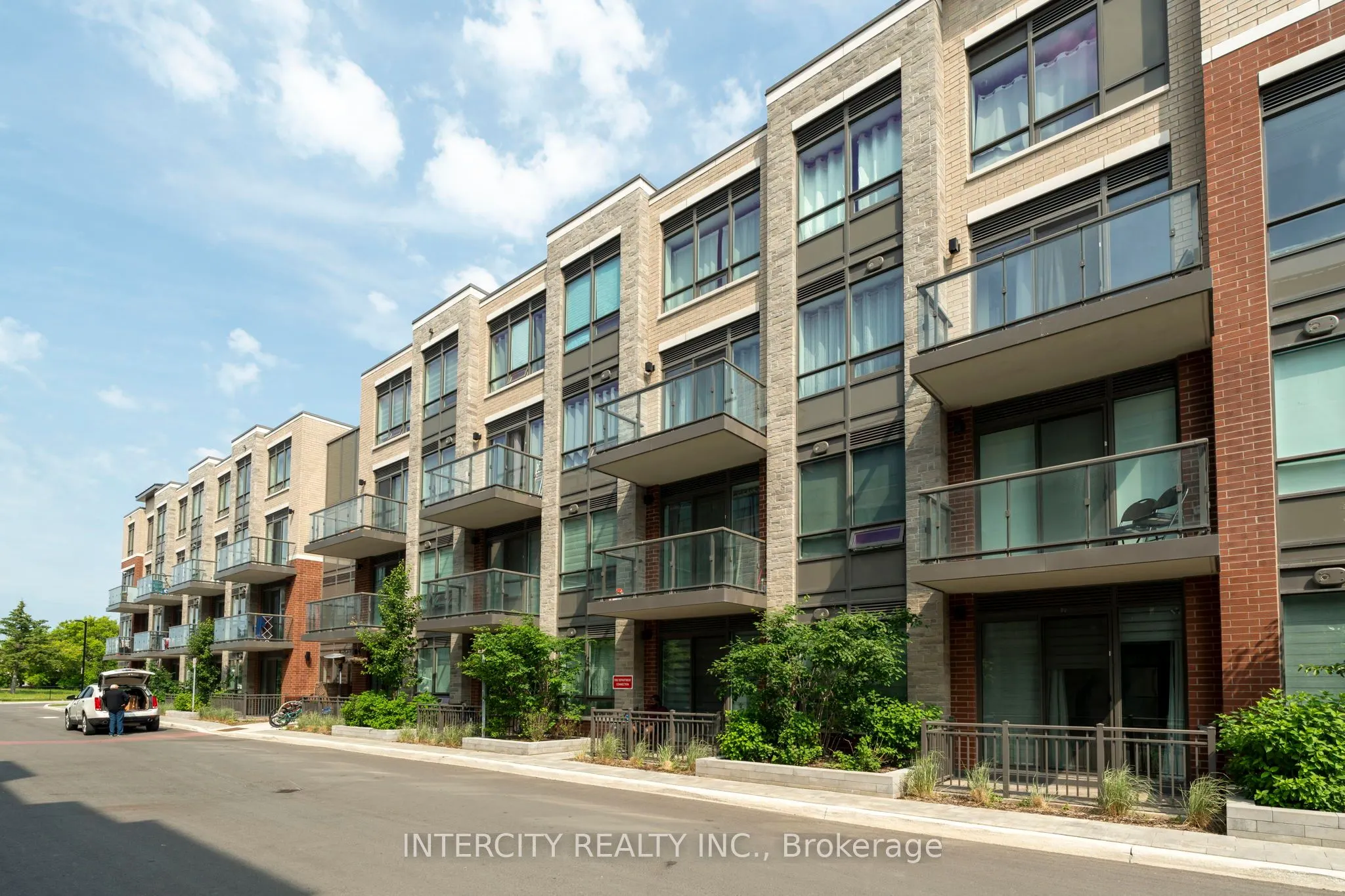 85 Attmar Drive, #131