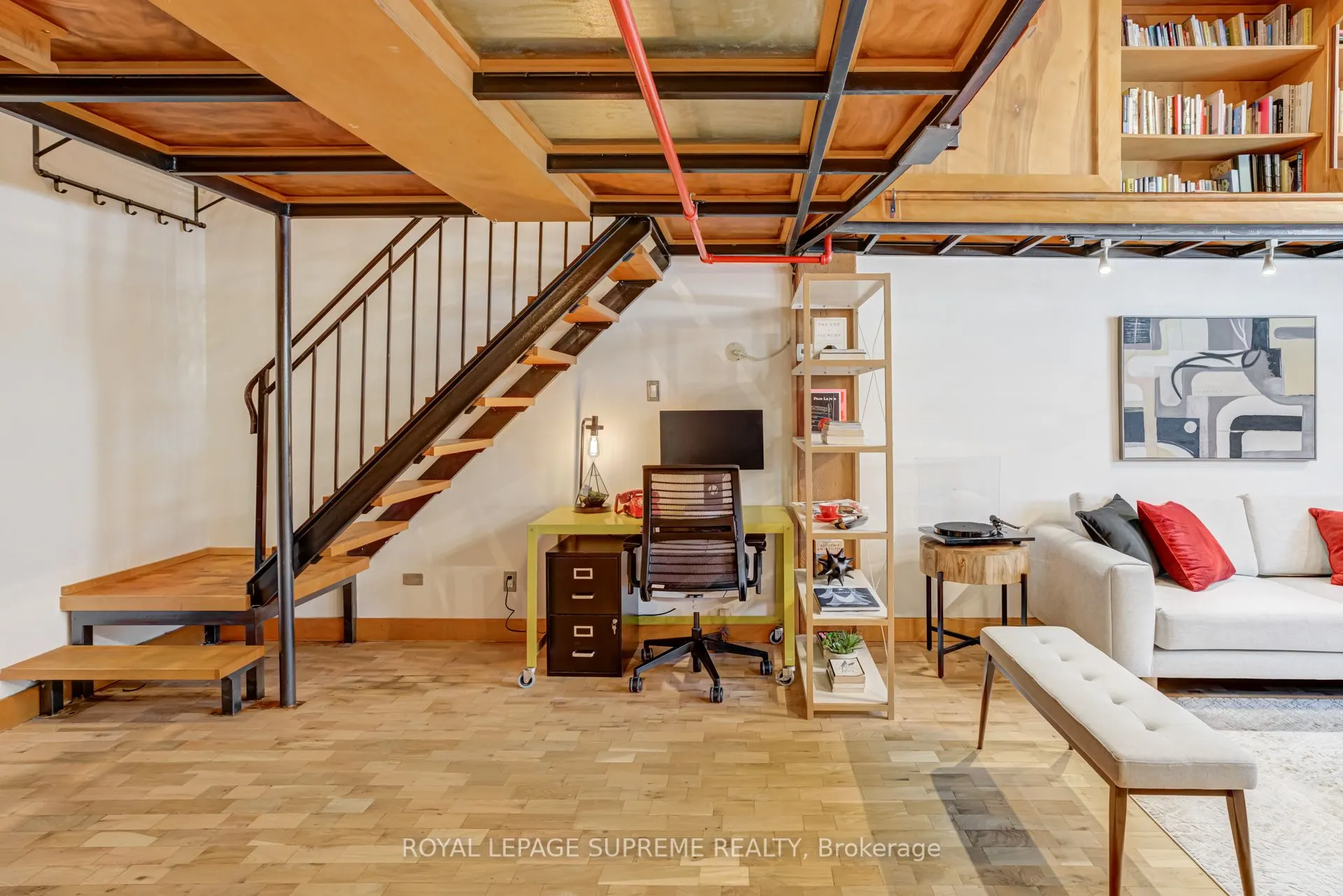 371 Wallace Avenue, #10