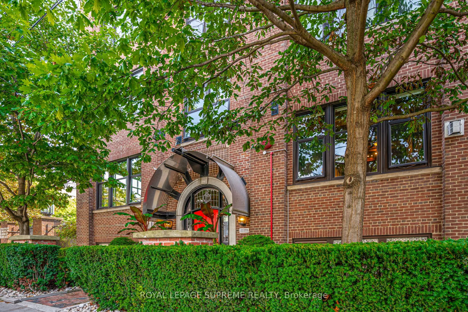 371 Wallace Avenue, #10