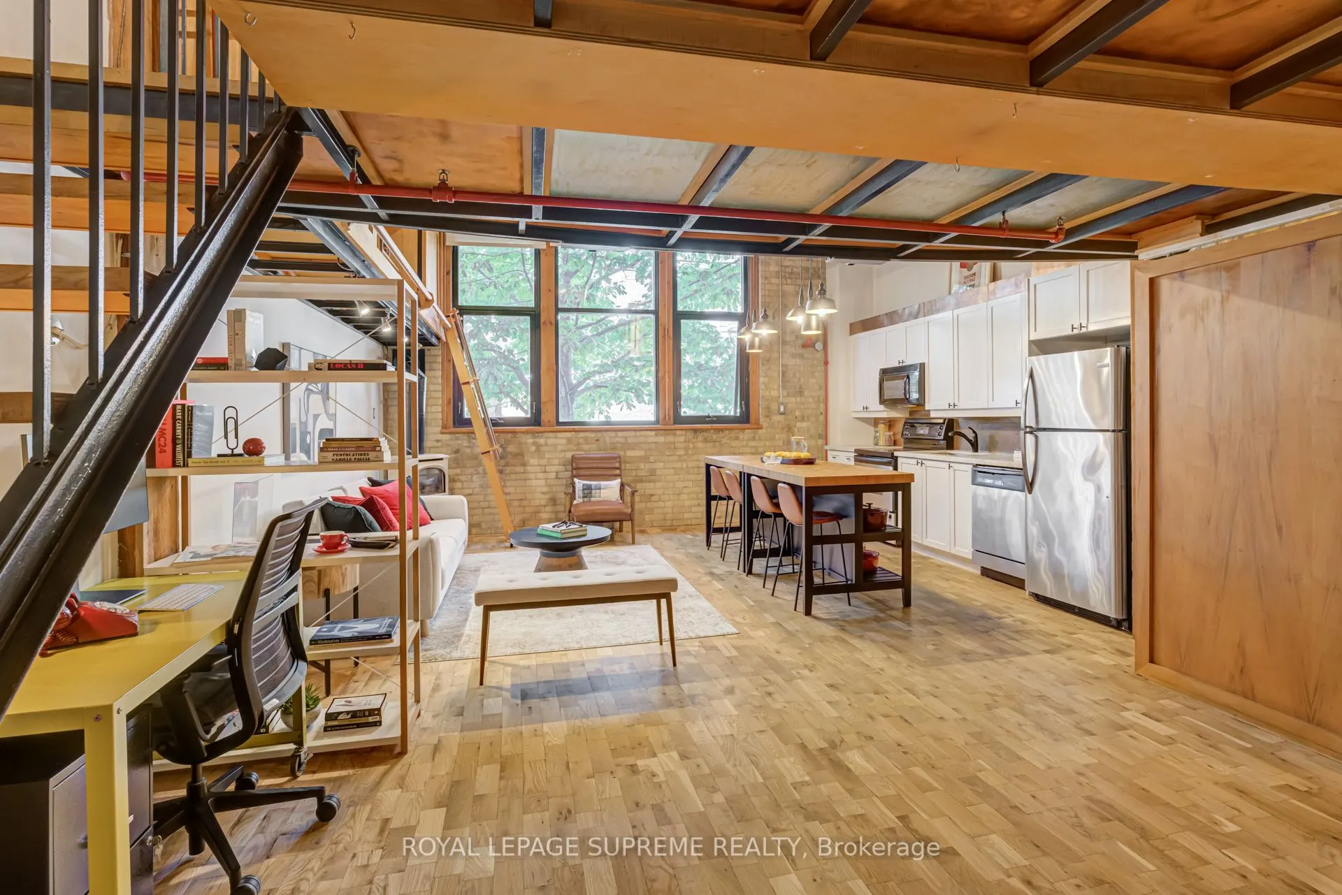 371 Wallace Avenue, #10