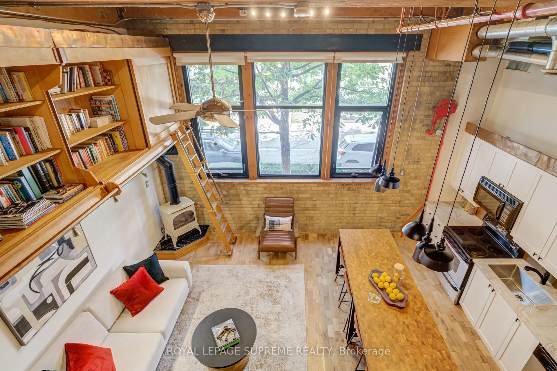 371 Wallace Avenue, #10