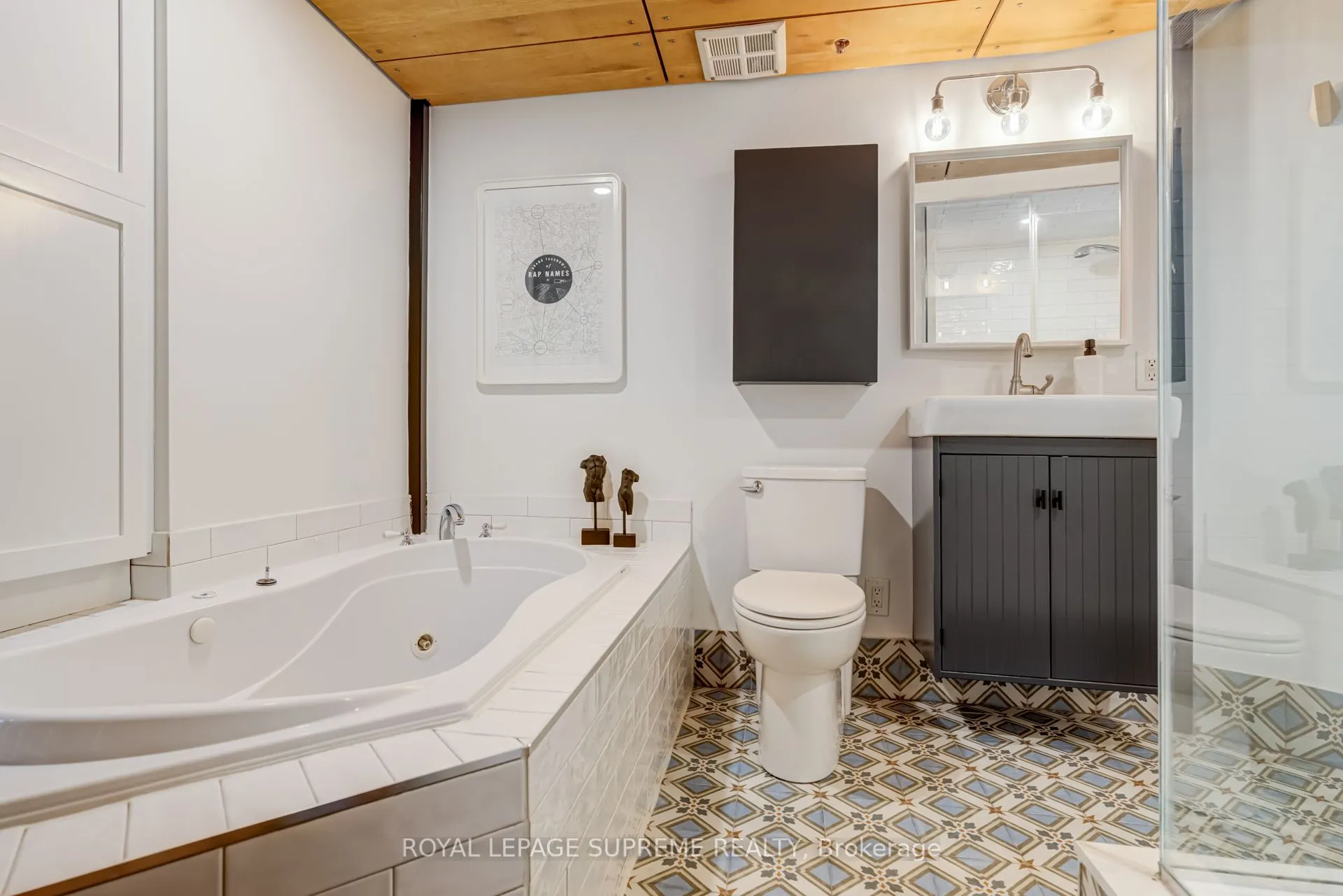 371 Wallace Avenue, #10