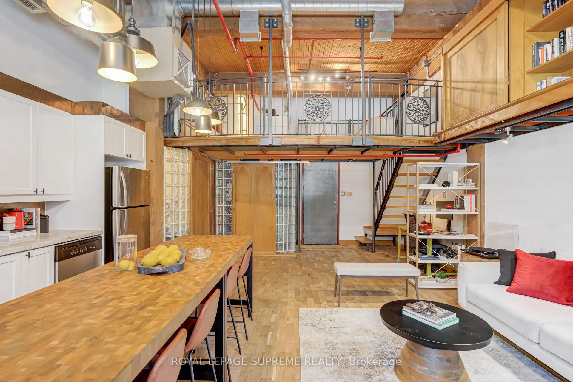 371 Wallace Avenue, #10