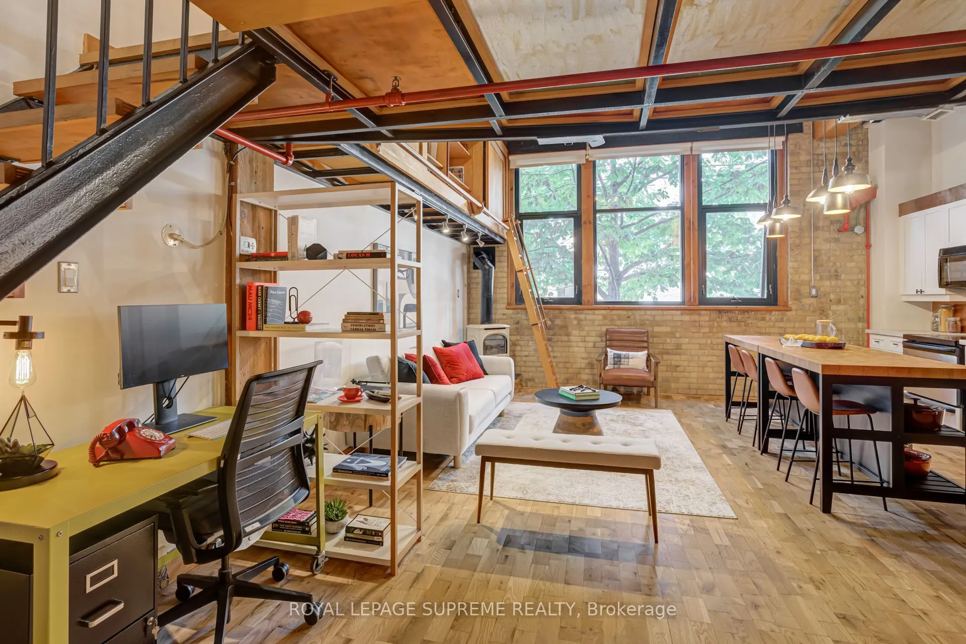 371 Wallace Avenue, #10