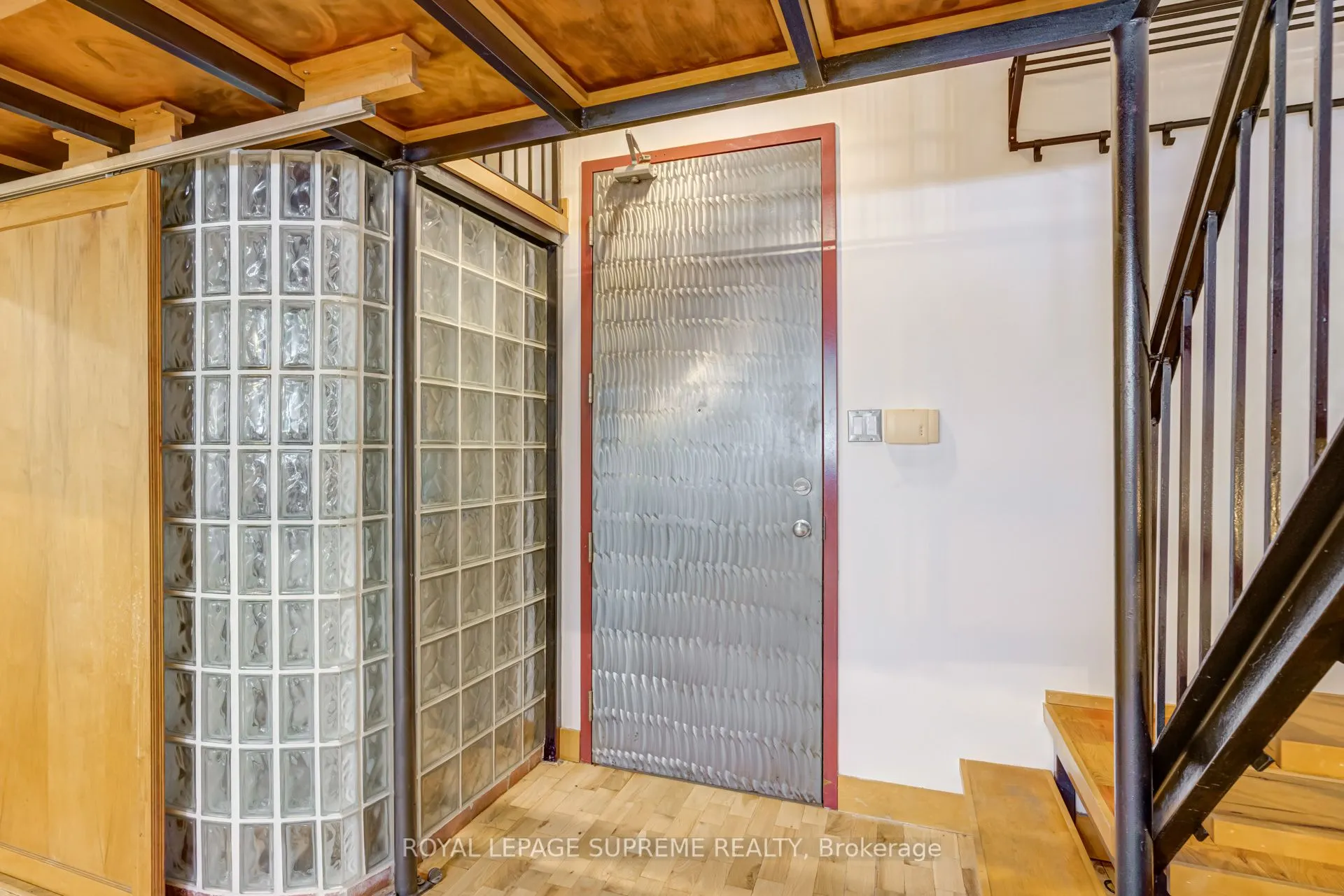 371 Wallace Avenue, #10