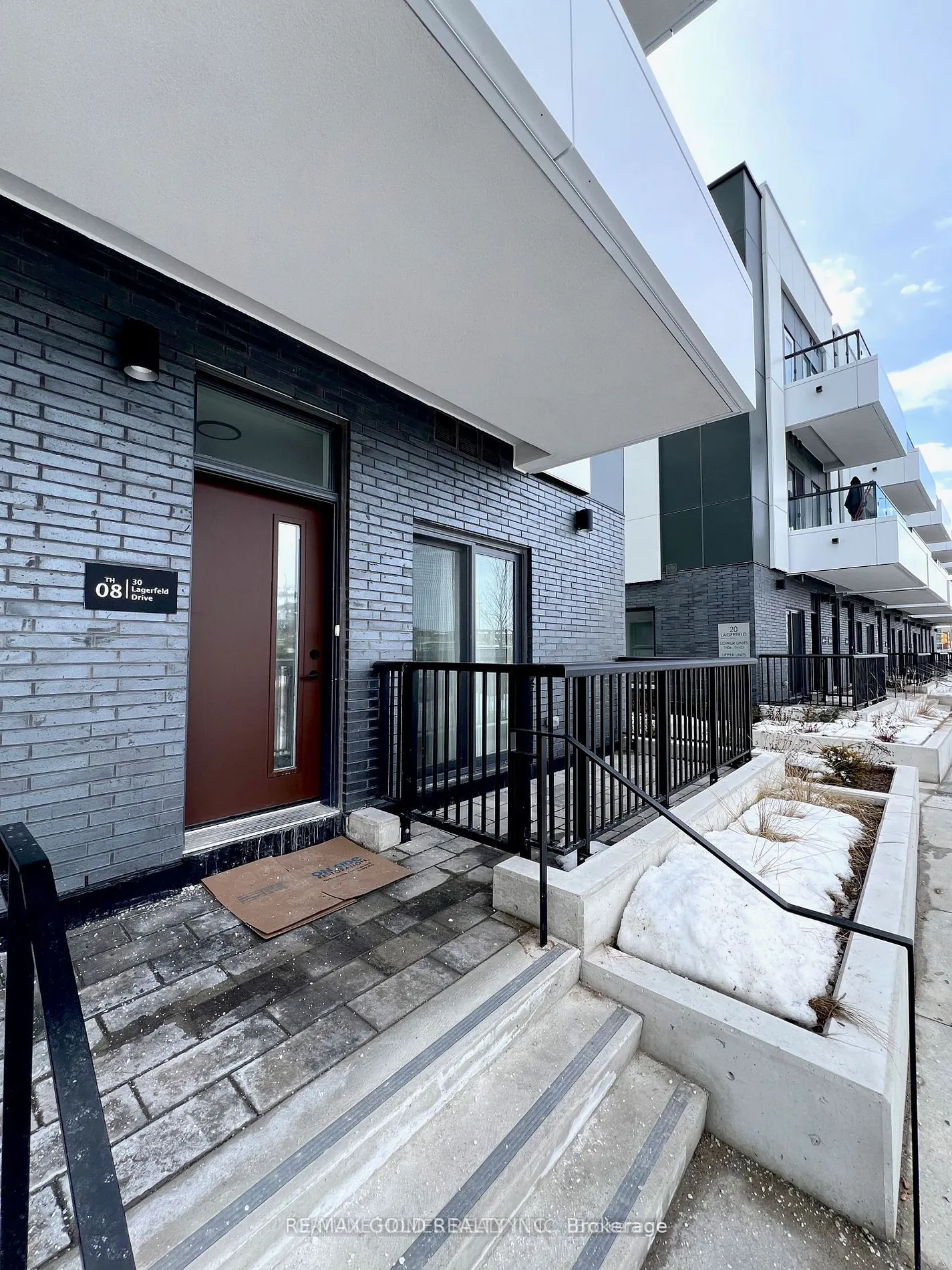 30 Lagerfeld Drive, #8