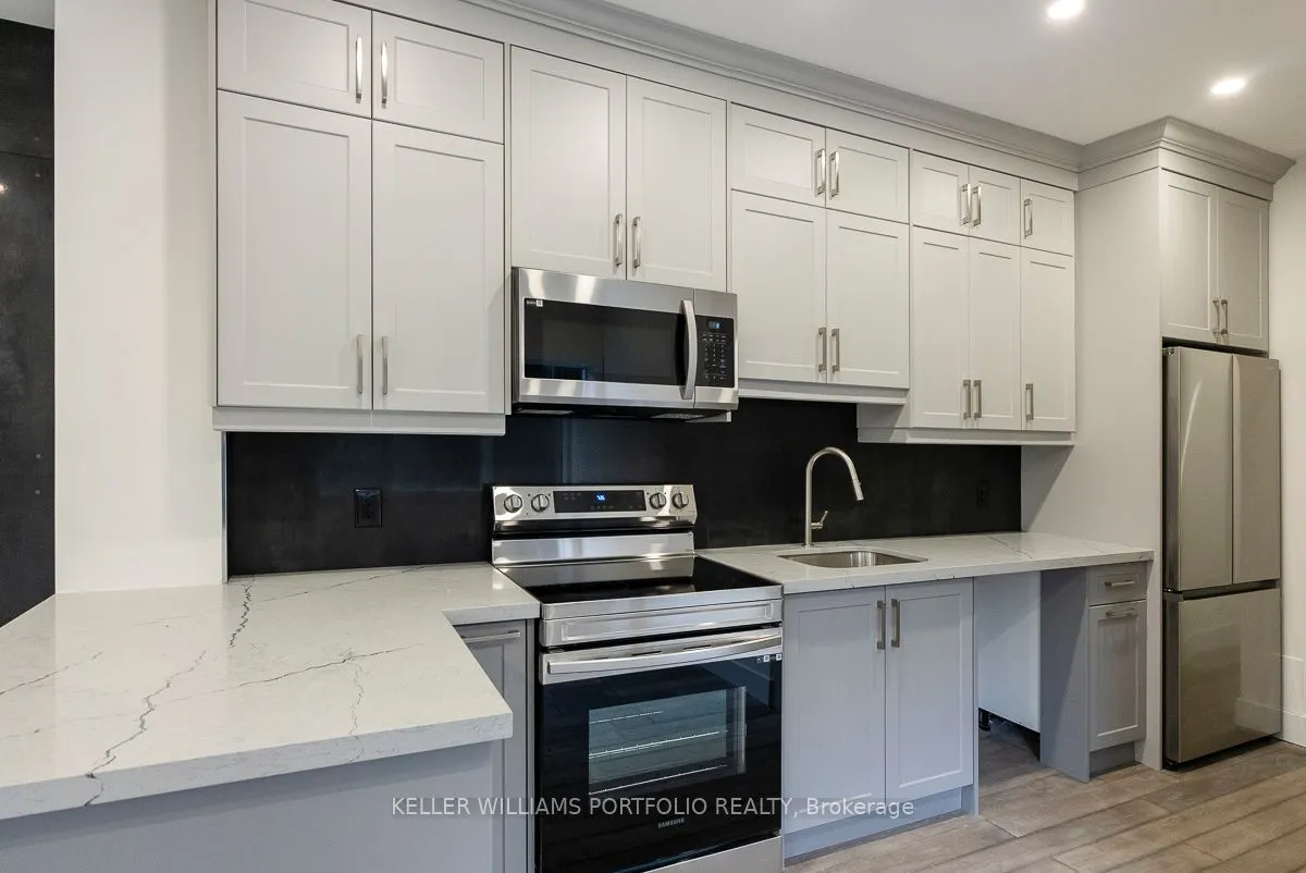 180 Maria Street, #Main