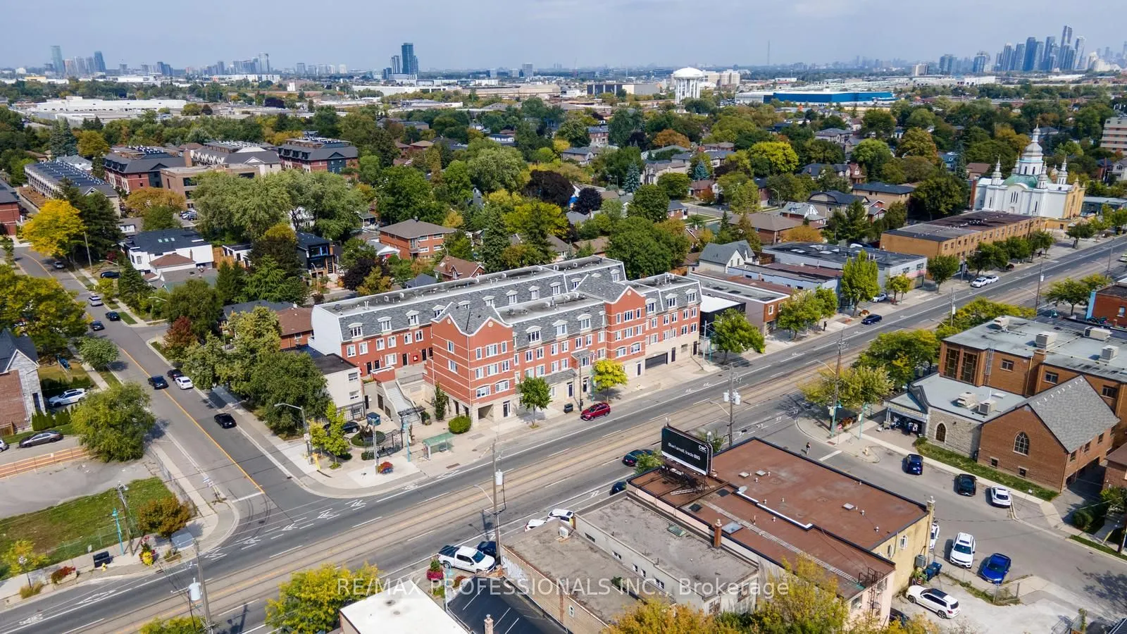 3400 Lake Shore Boulevard W, #104